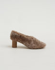 Astrakan Heel, Biscuit