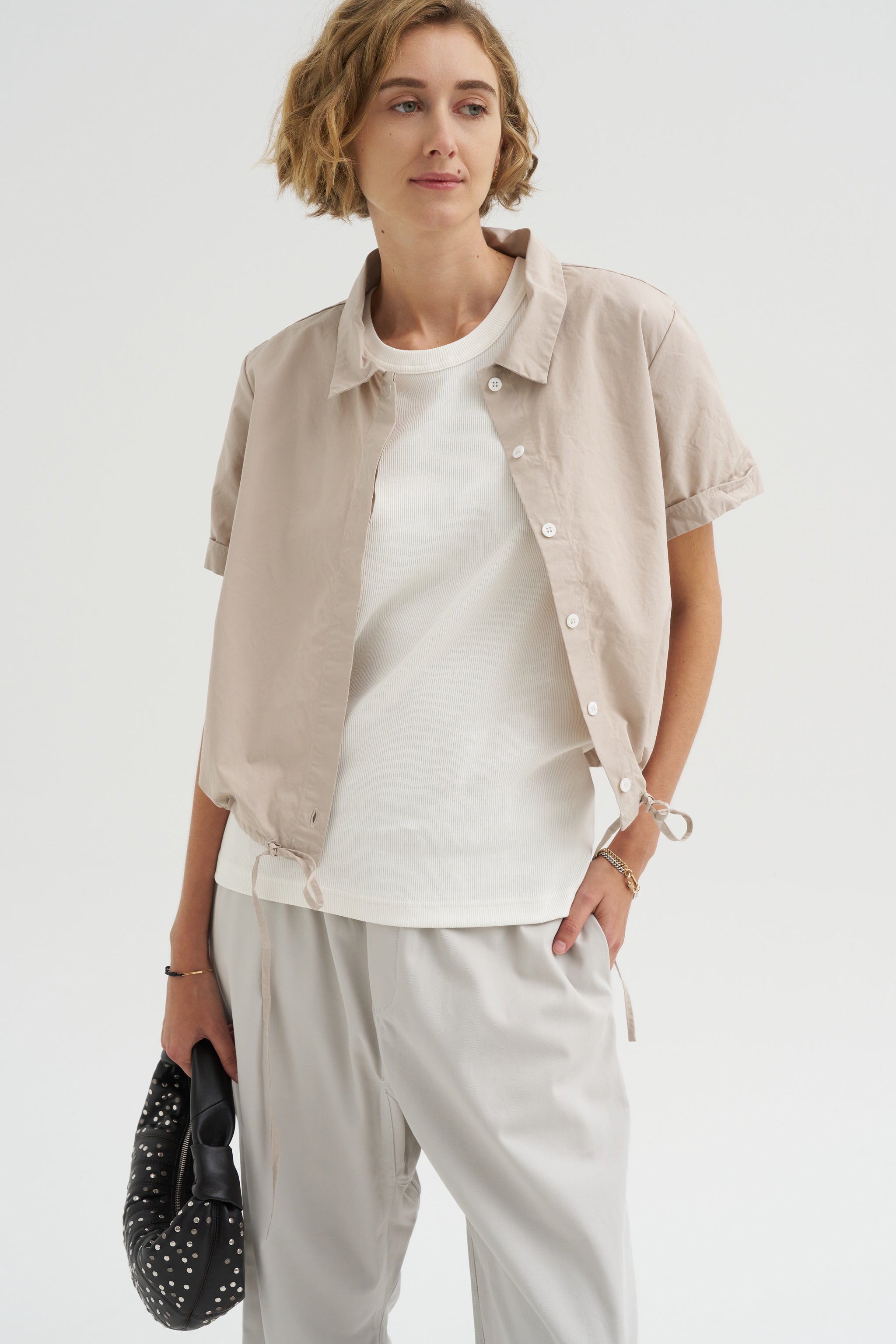 Romy Top, Black & Tan – Kick Pleat