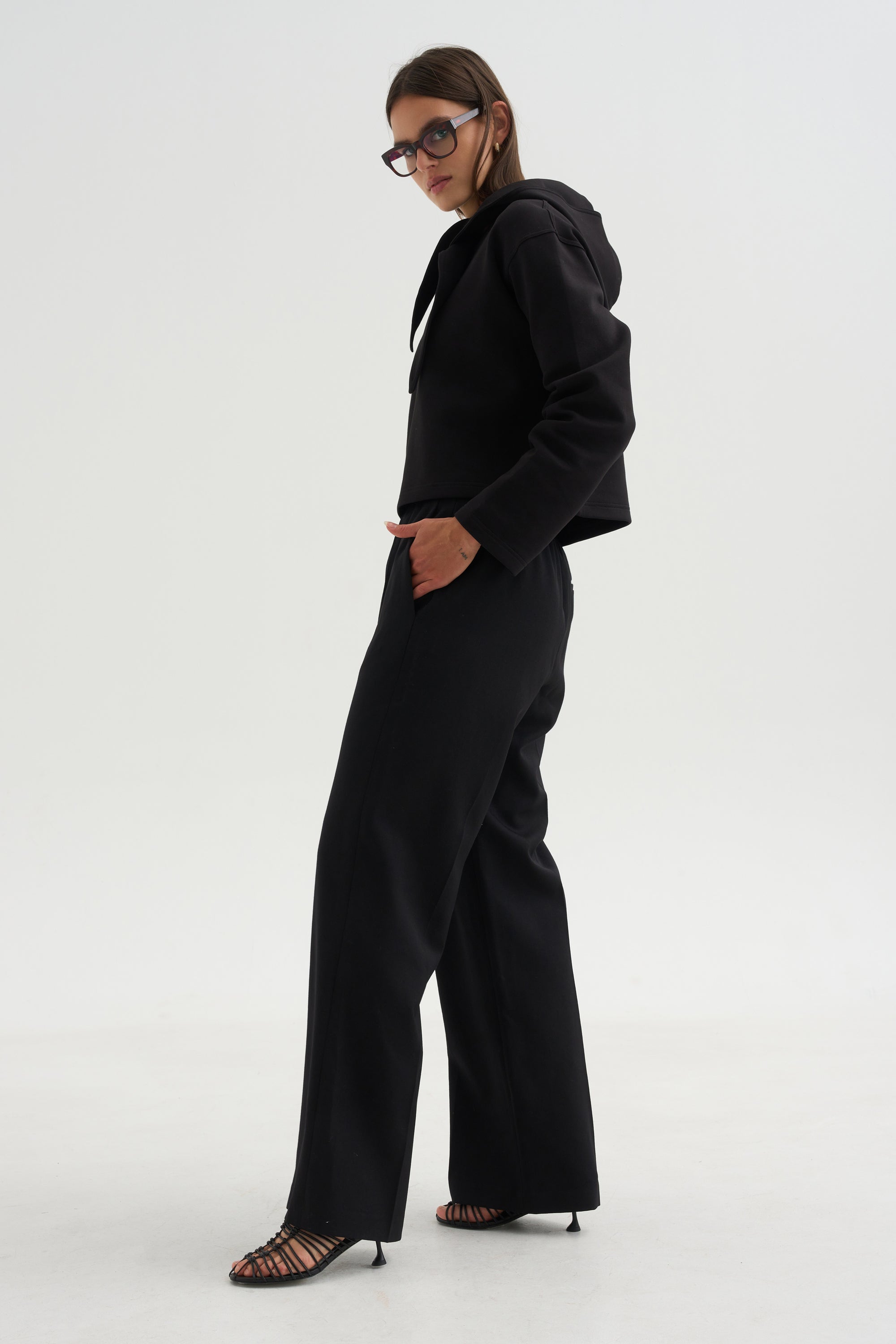 New Easy Fit Pants, Black