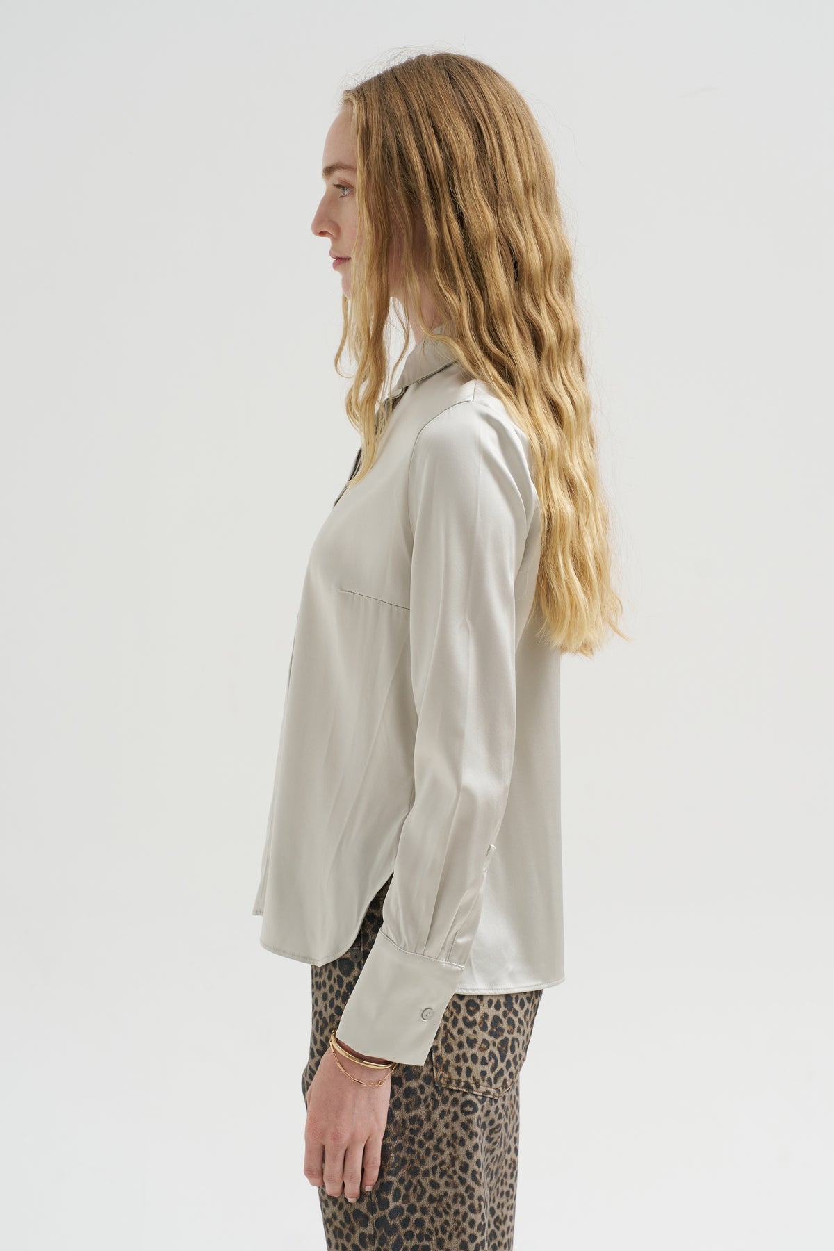 Bonnie Blouse, Cloud