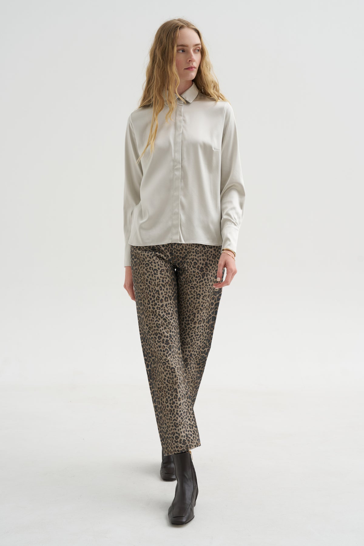 Bonnie Blouse, Cloud