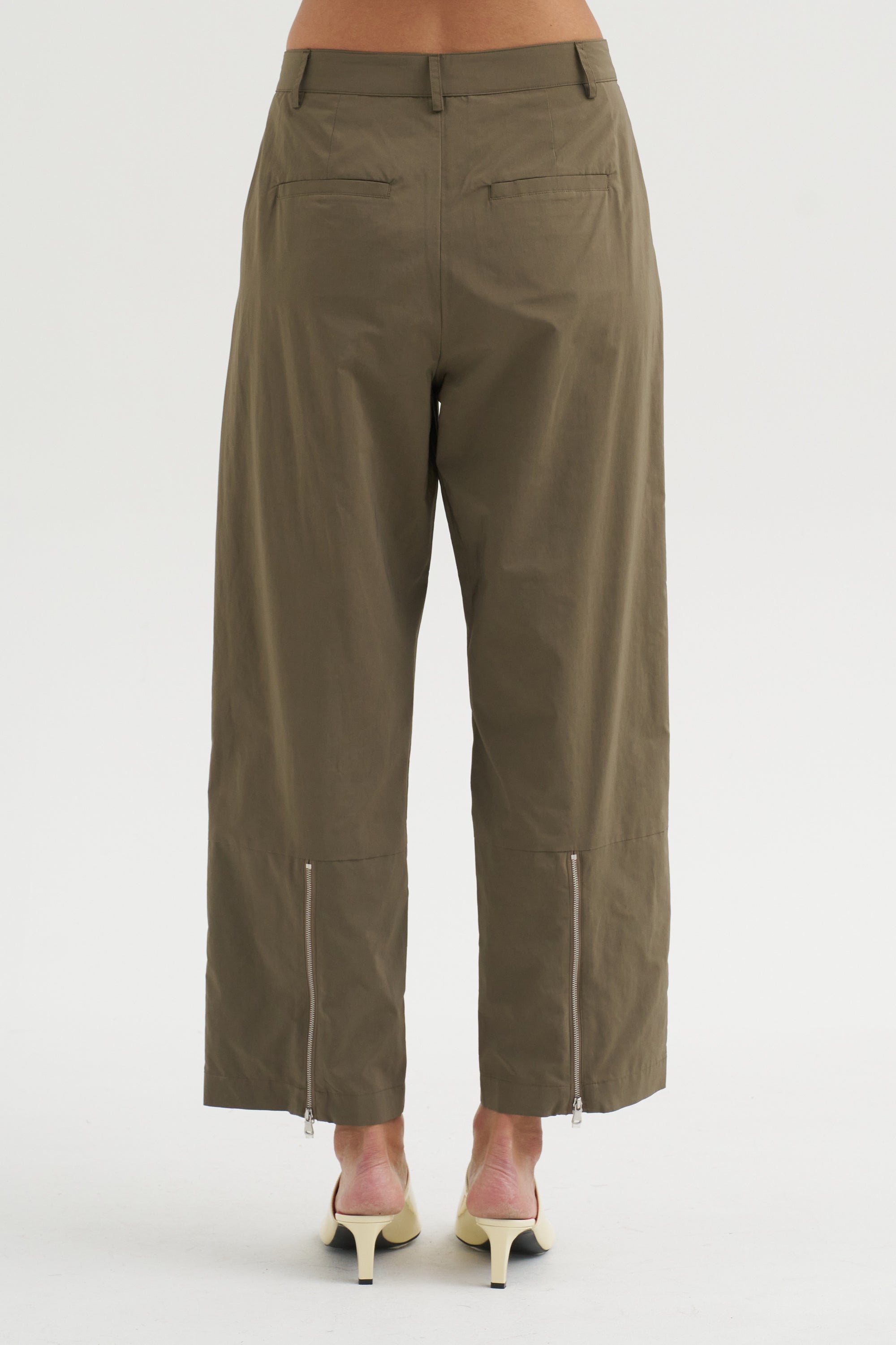 Nylon Zipper Trouser, Dark Taupe