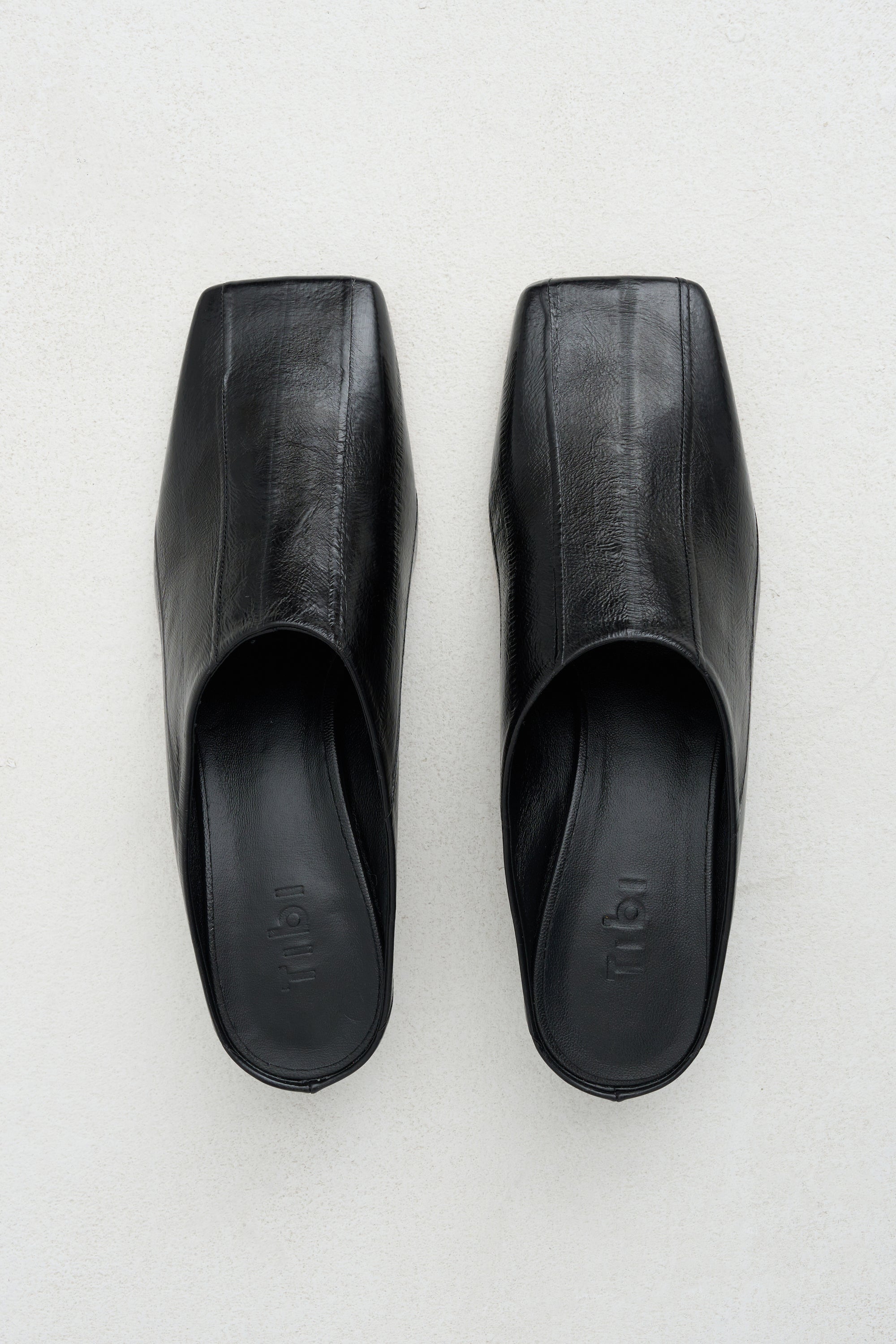 Gwinnett - Eel Skin Mule, Black