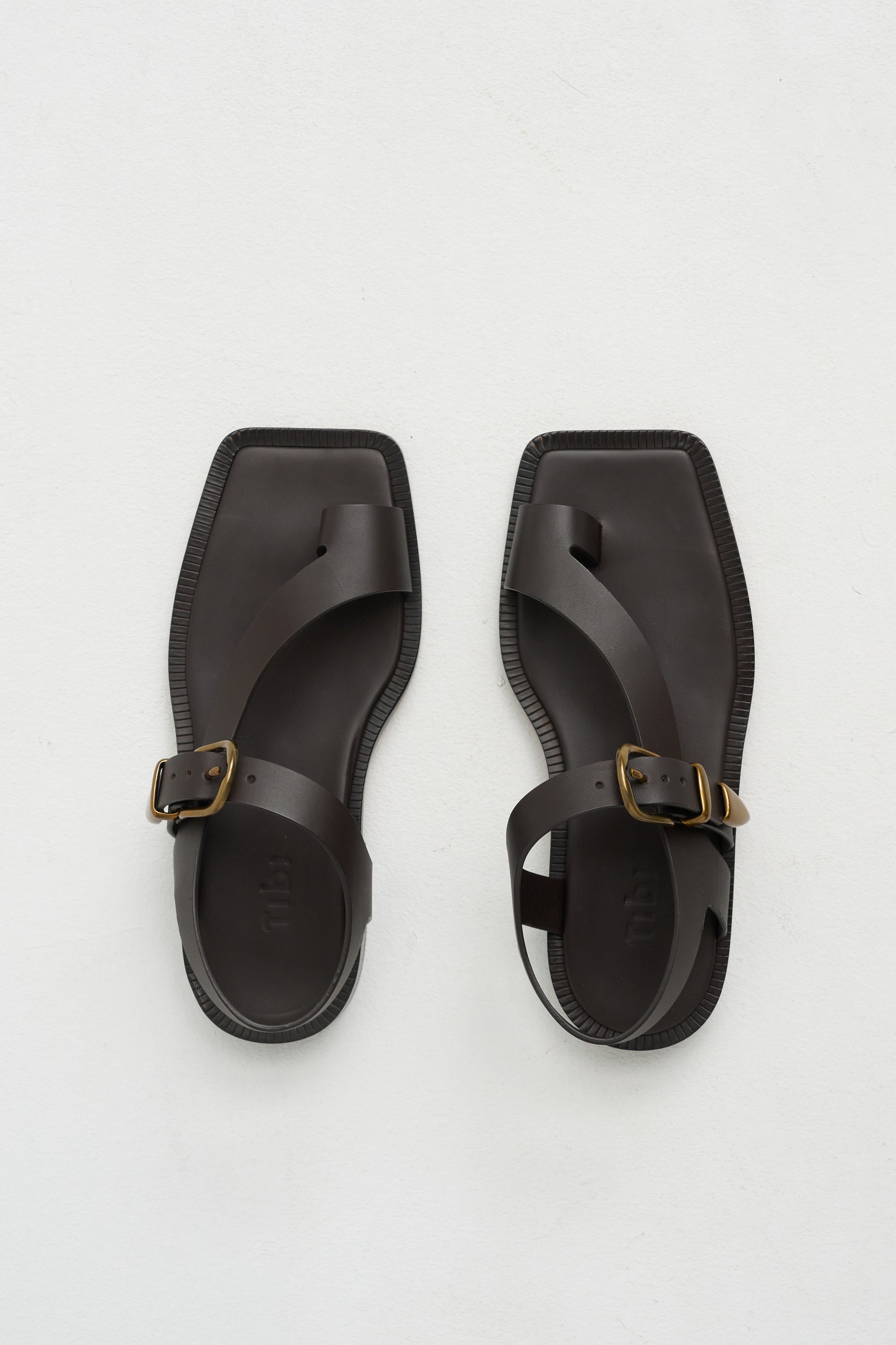Karel Sandal, Dark Brown