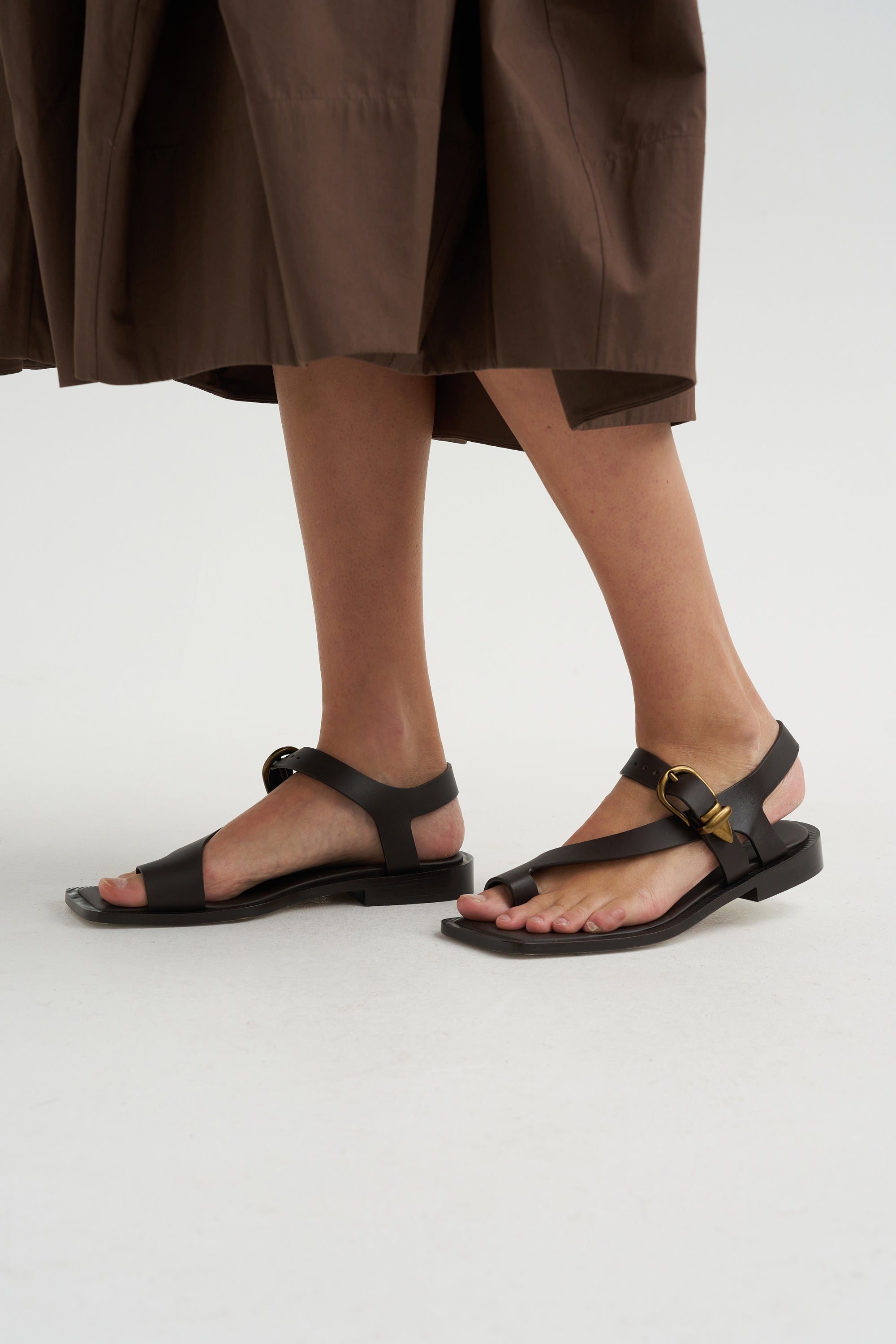 Karel Sandal, Dark Brown