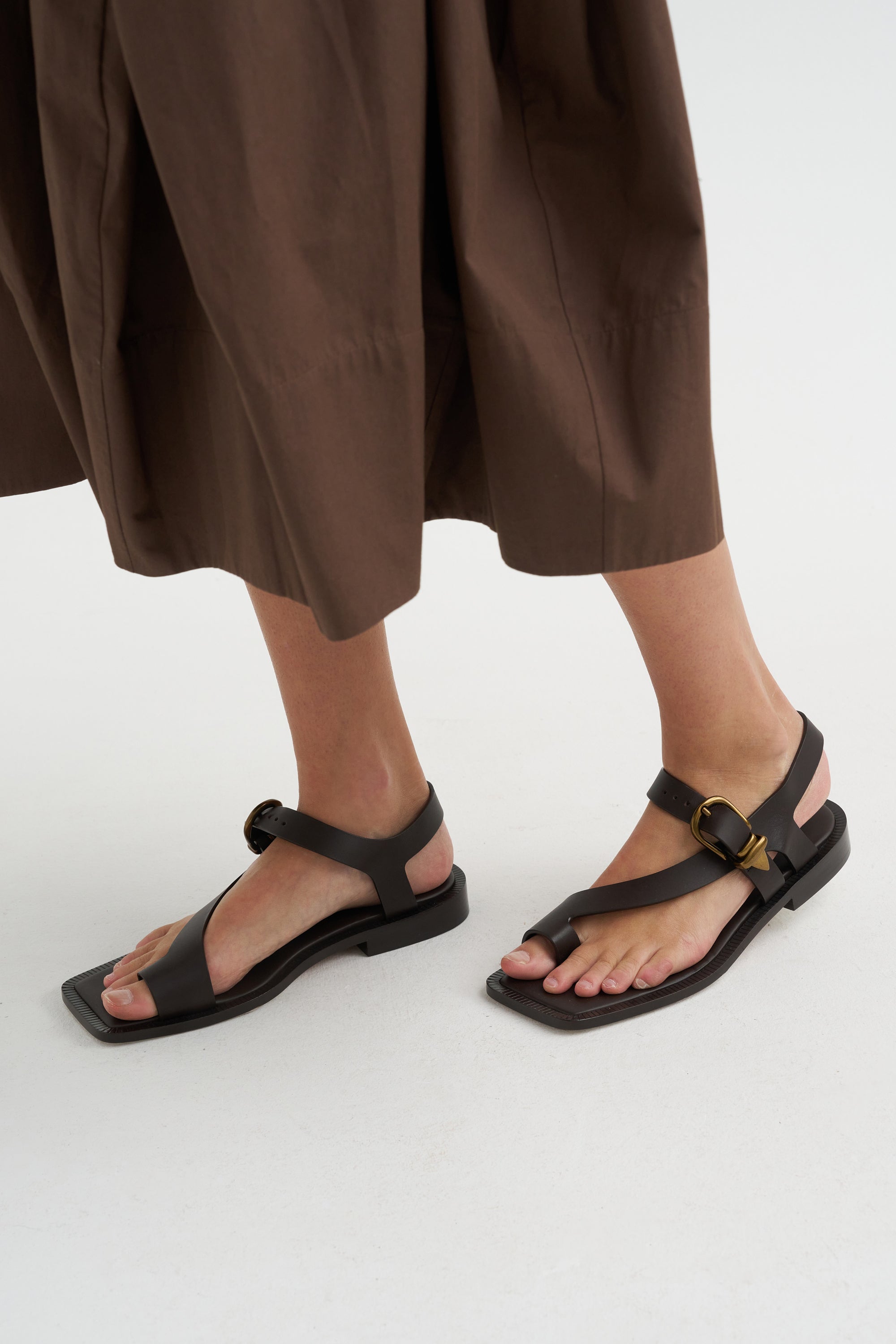 Karel Sandal, Dark Brown