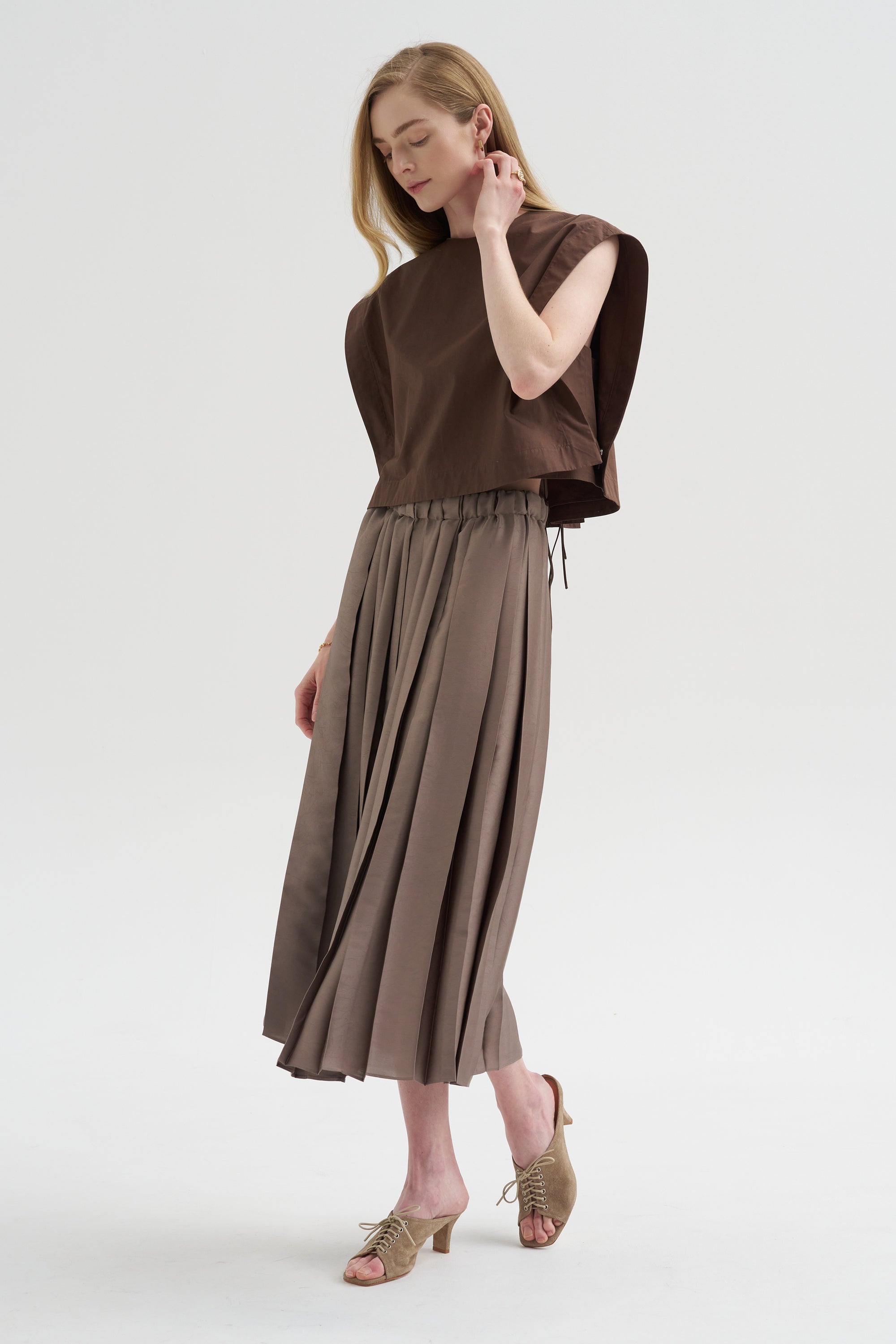 Feather Weight Pleated Pull On Skirt
