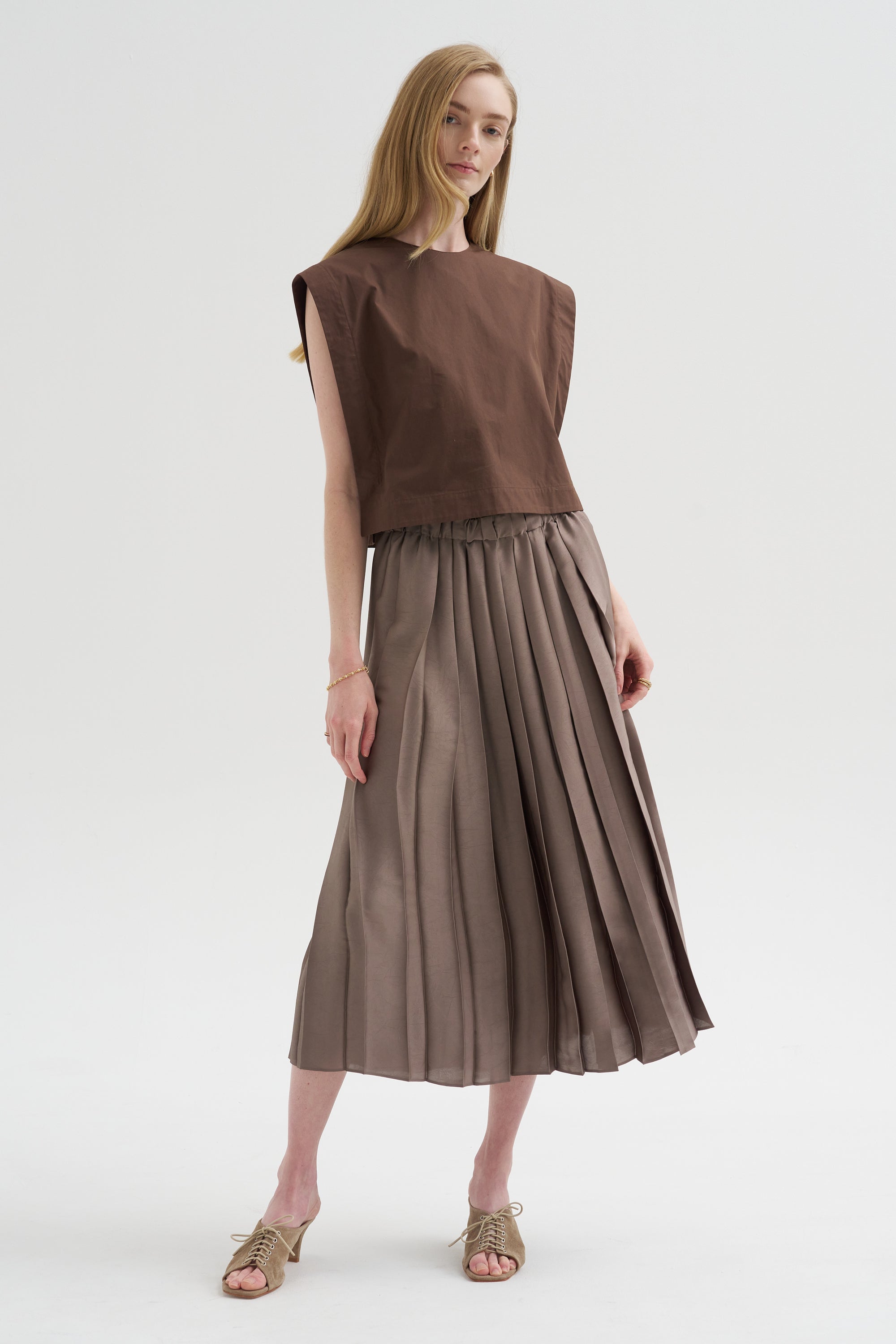Feather Weight Pleated Pull On Skirt