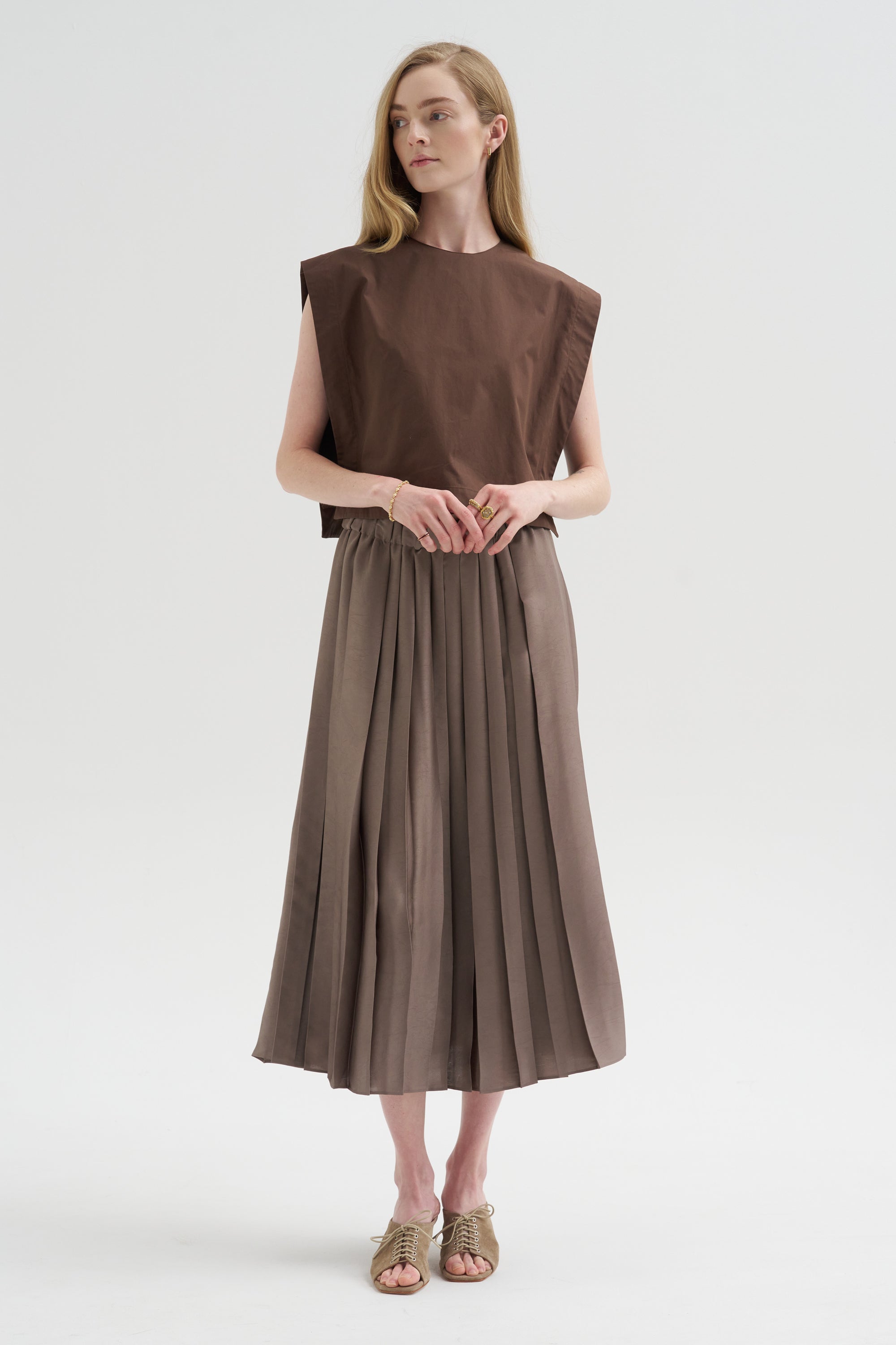 Feather Weight Pleated Pull On Skirt