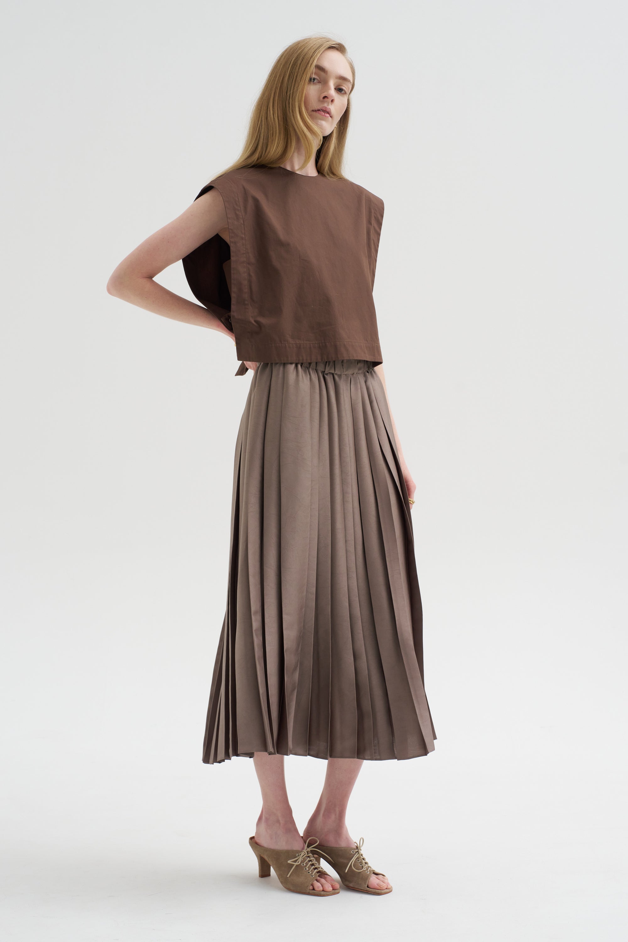 Feather Weight Pleated Pull On Skirt