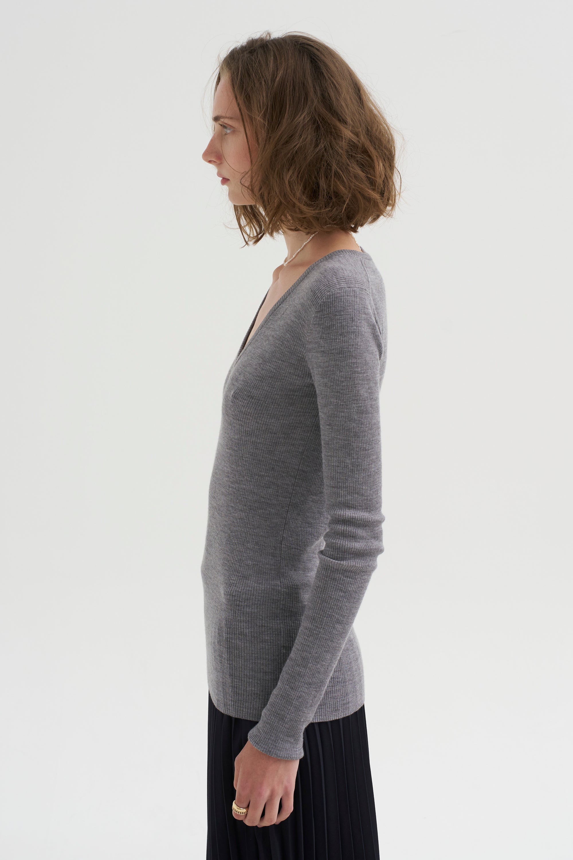 PRE-ORDER • Feather Weight Ribbed Sweater V-Neck Pullover, Heather Grey