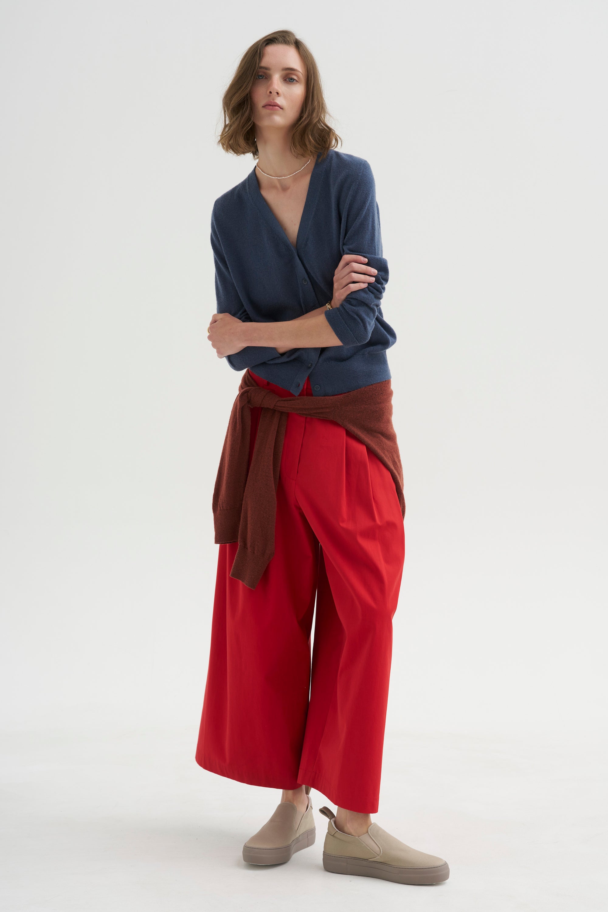 PRE-ORDER • Skinlike Mercerized Wool V-Neck Shrunken Cardigan, Blue Fog