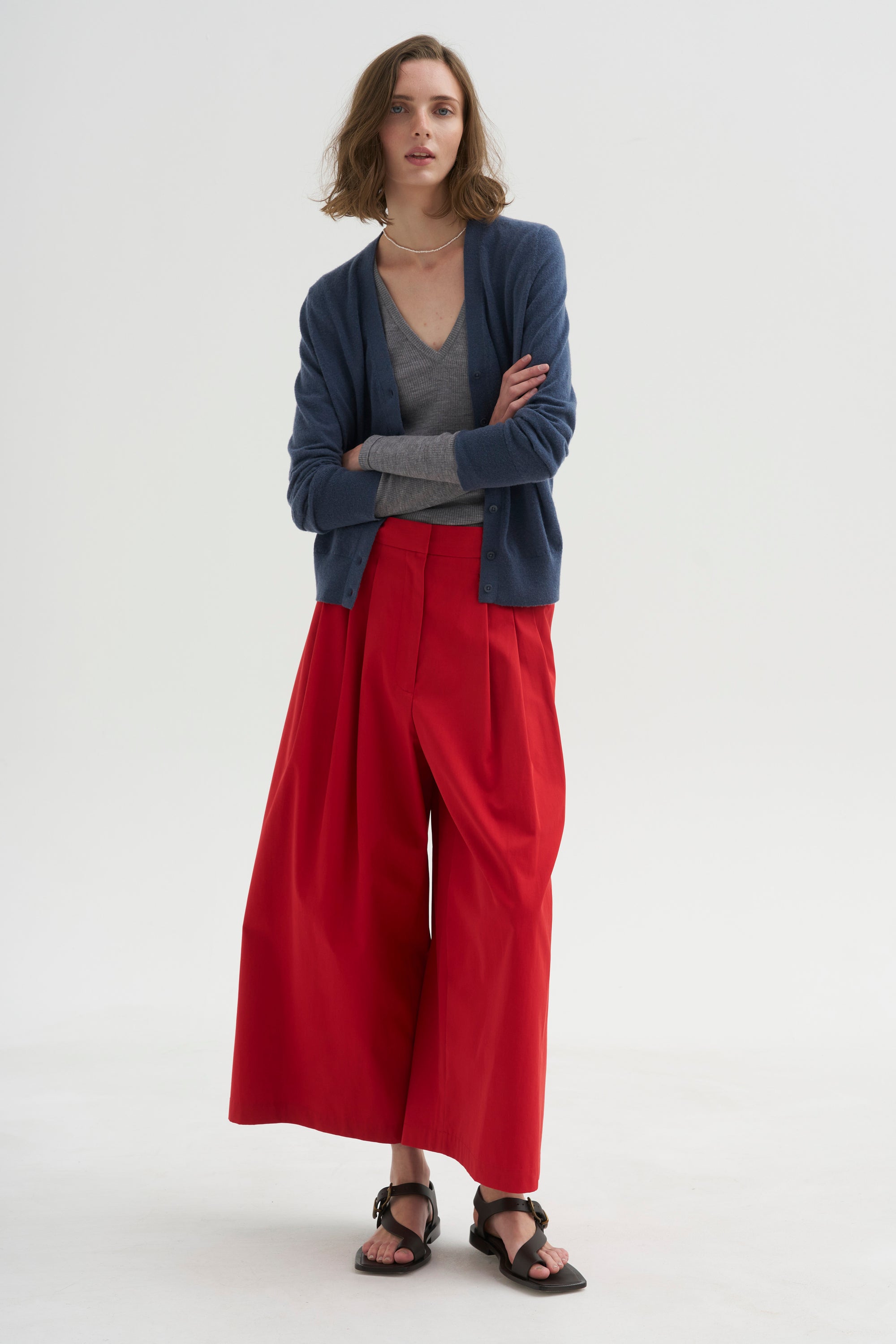 PRE-ORDER • Bio Twill Triple Pleat Cropped Pant, Red