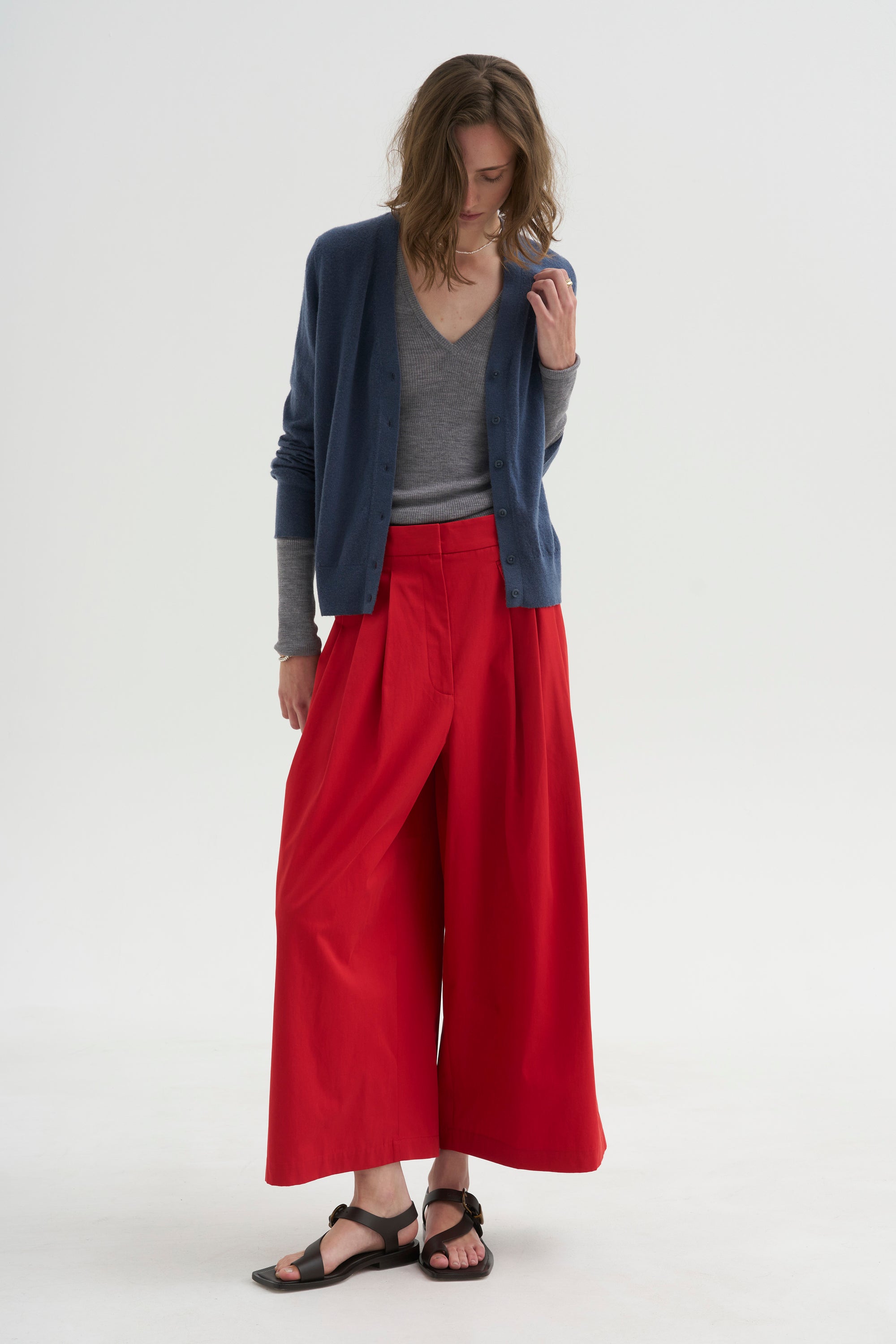 PRE-ORDER • Bio Twill Triple Pleat Cropped Pant, Red