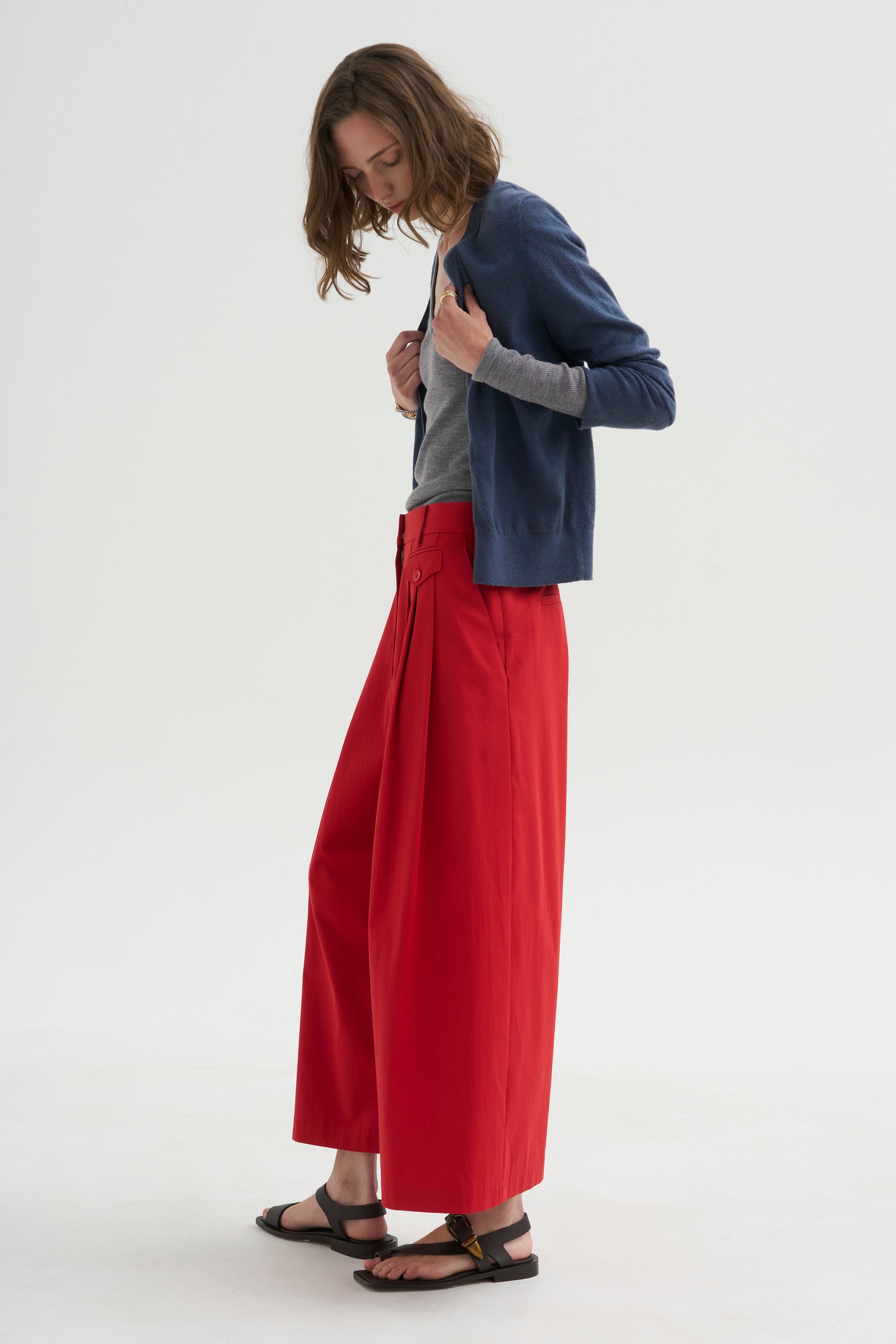 PRE-ORDER • Bio Twill Triple Pleat Cropped Pant, Red