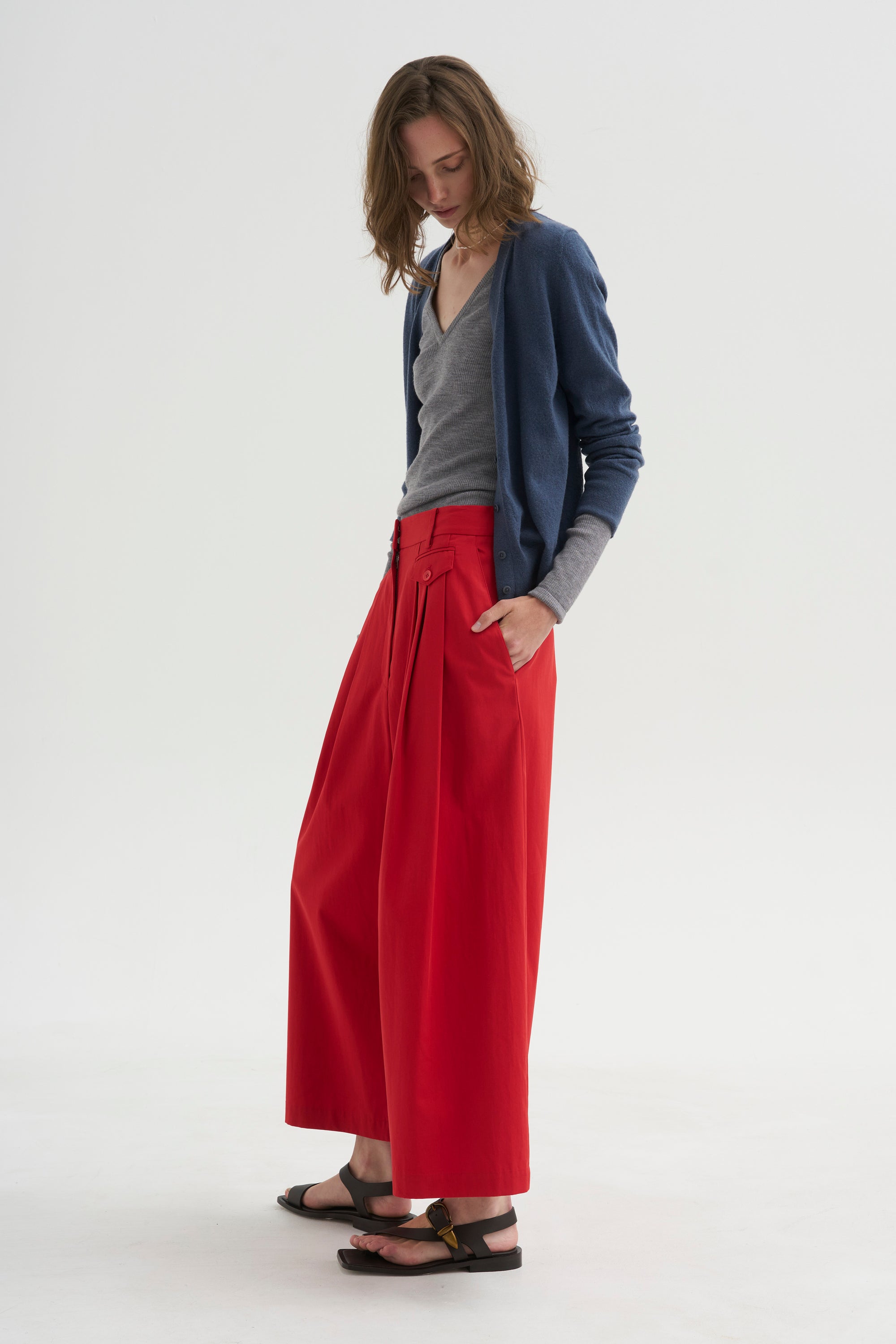 PRE-ORDER • Bio Twill Triple Pleat Cropped Pant, Red