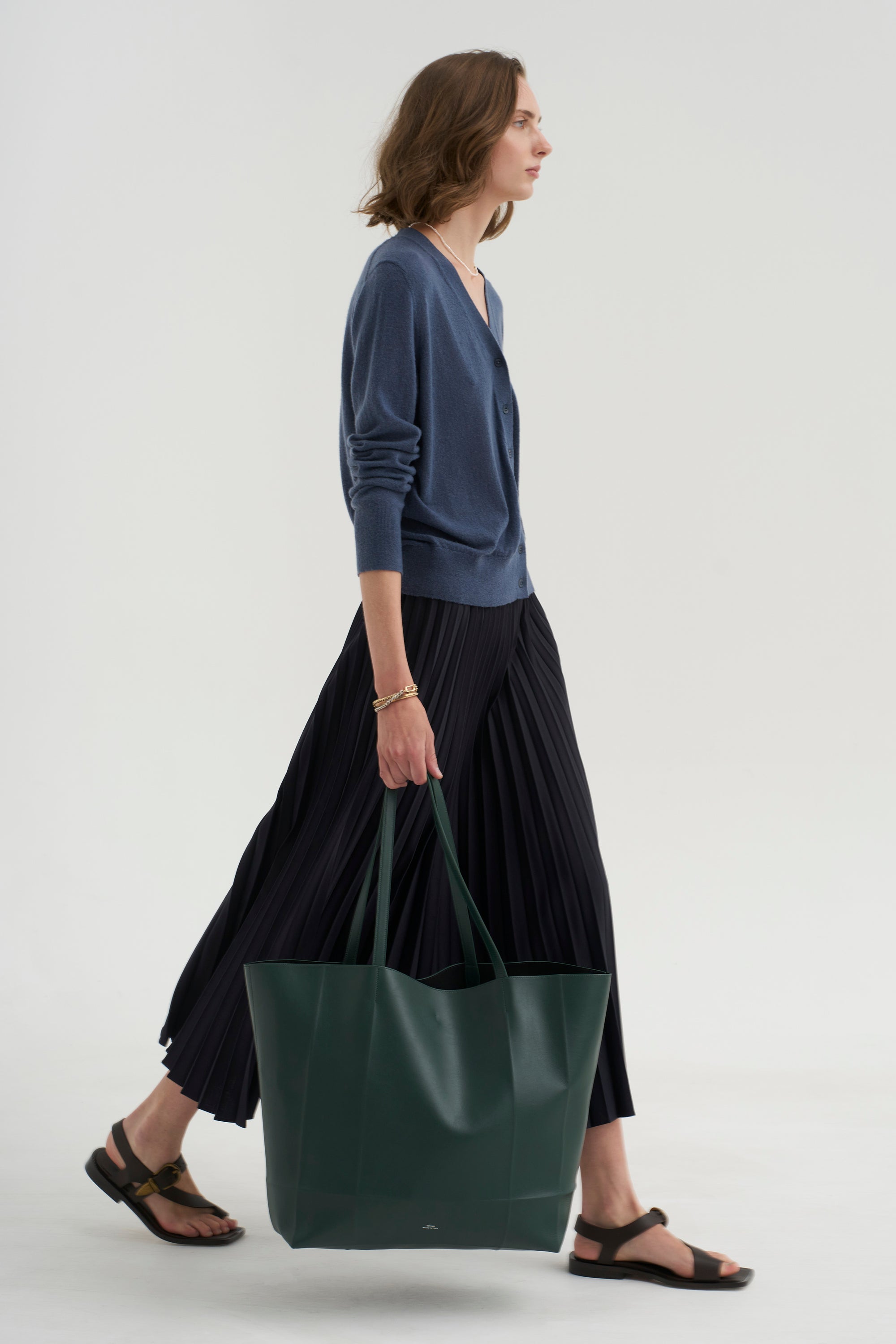 PRE-ORDER • Tropical Wool Pleating Sunray Skirt, Navy