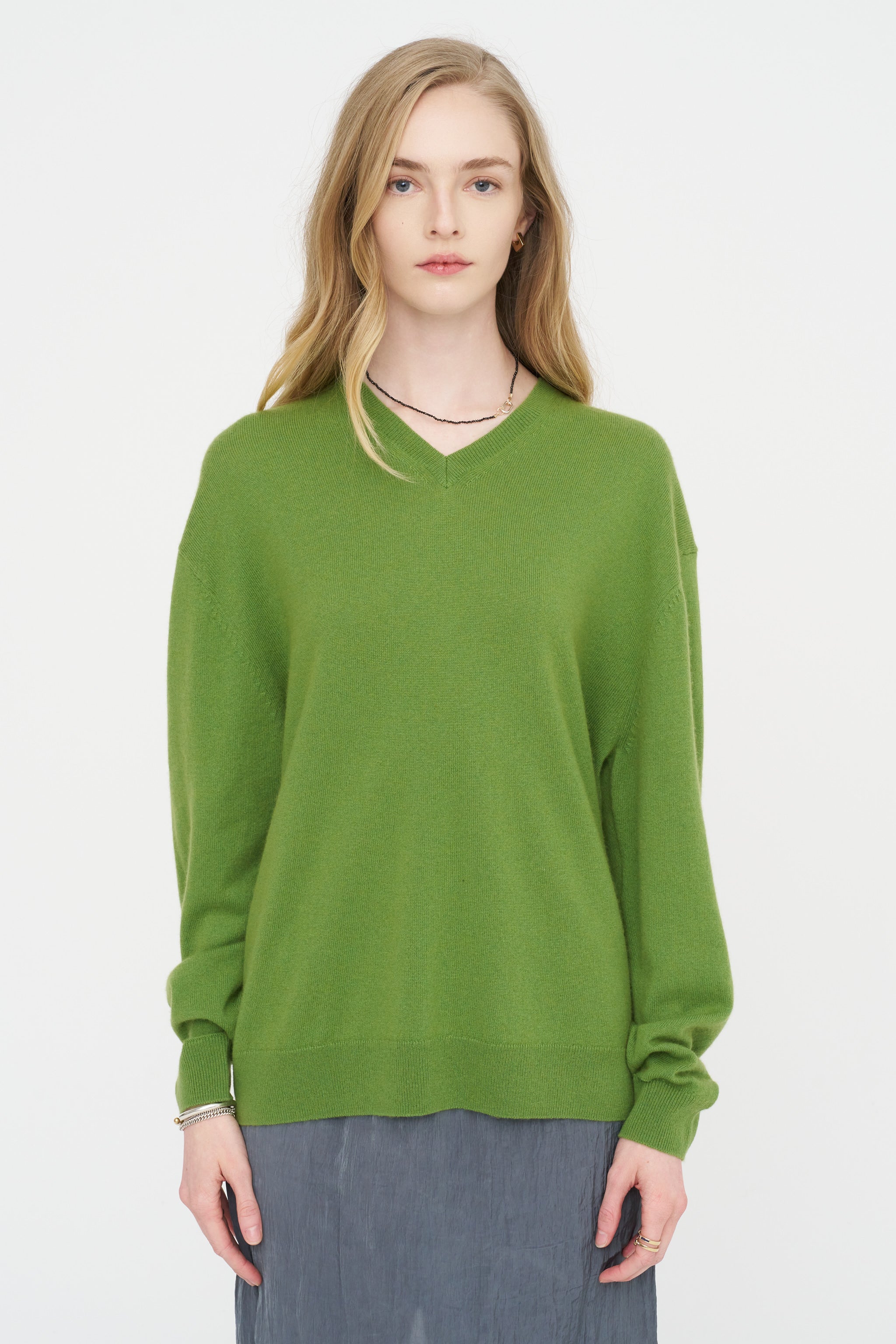 Washable Cashmere Easy V-Neck Sweater, Avocado – Kick Pleat