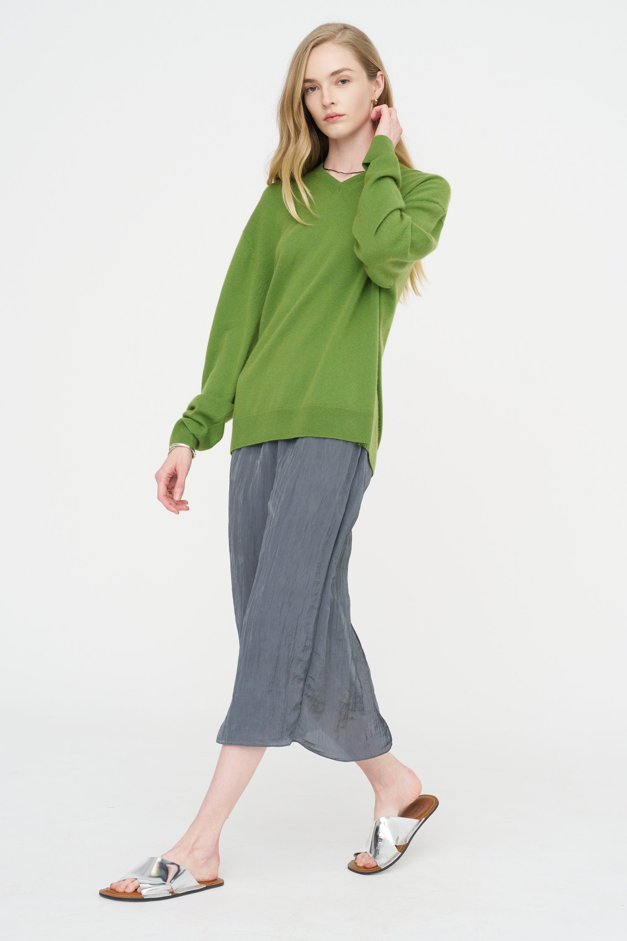 Washable Cashmere Easy V-Neck Sweater, Avocado