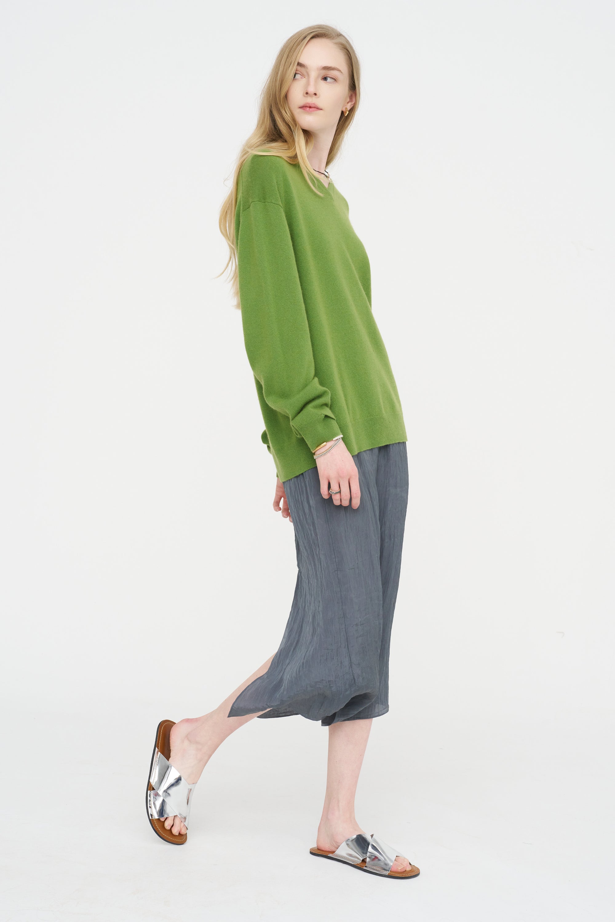 Washable Cashmere Easy V-Neck Sweater, Avocado