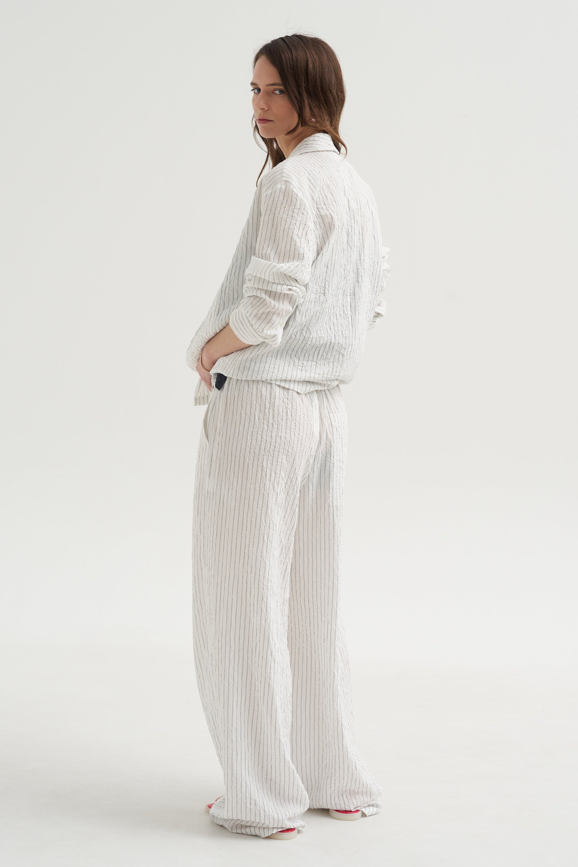 Crinkle Stripe Summer Suiting Wide Leg Pull On Pant, Ivory Multi