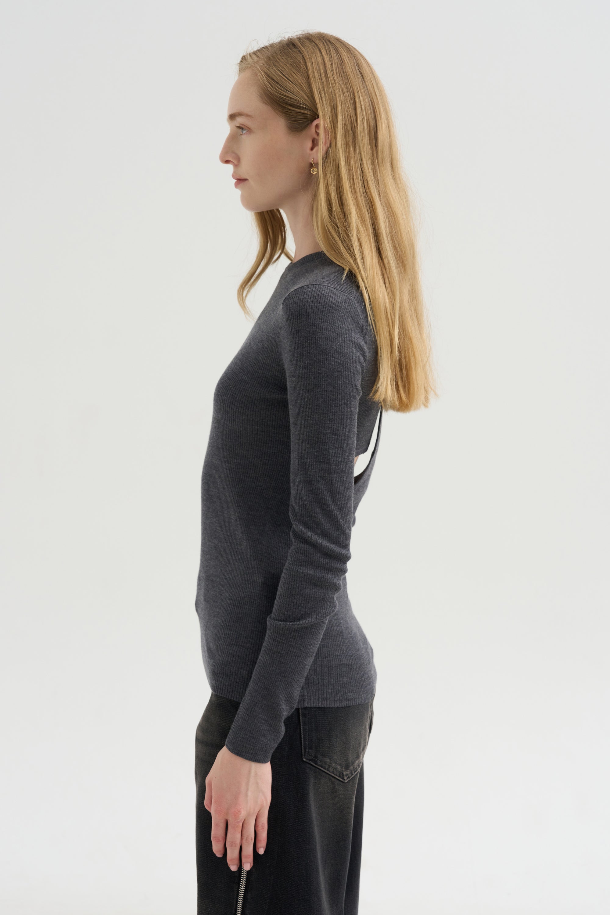 Feather Weight Ribbed Crewneck, Charcoal