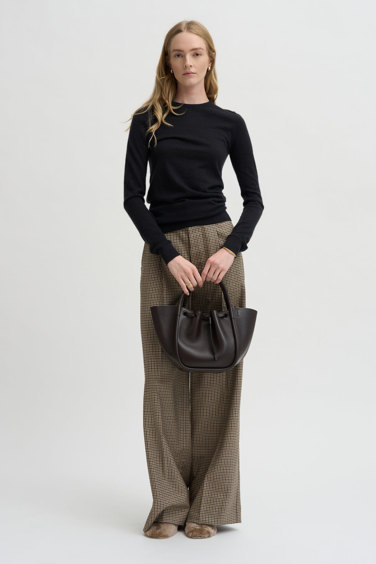 Pre-Order • Tissue Cashmere Crewneck Pullover, Black