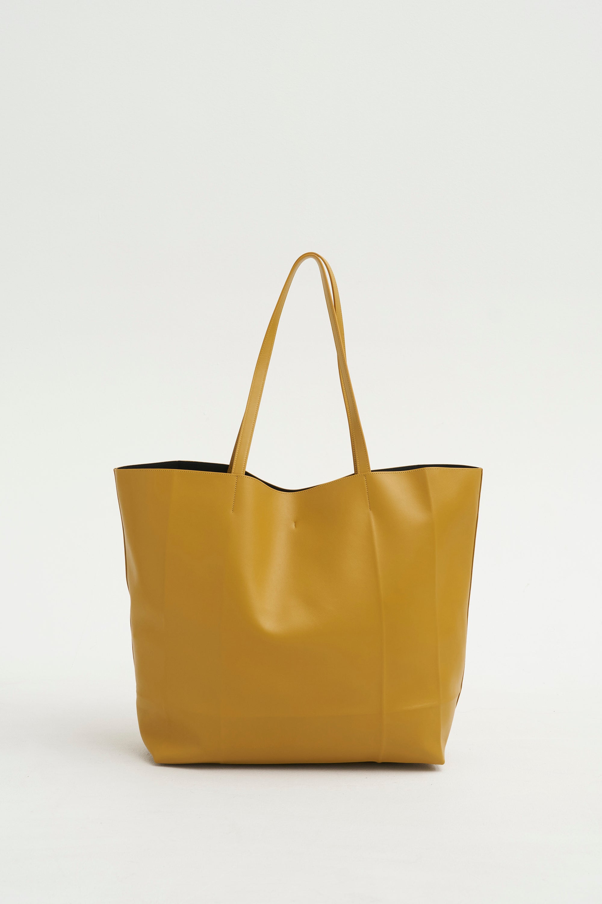 Roam Leather Tote