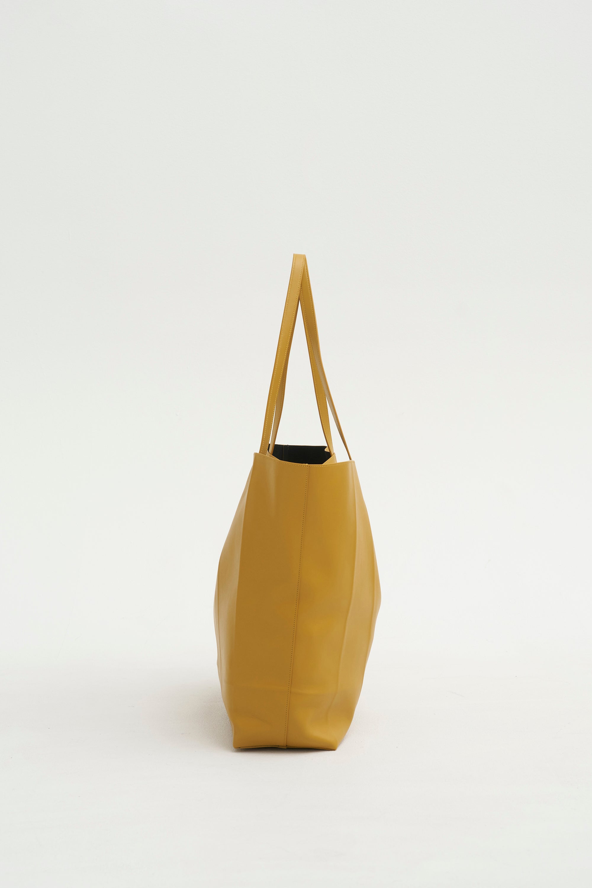 Roam Leather Tote