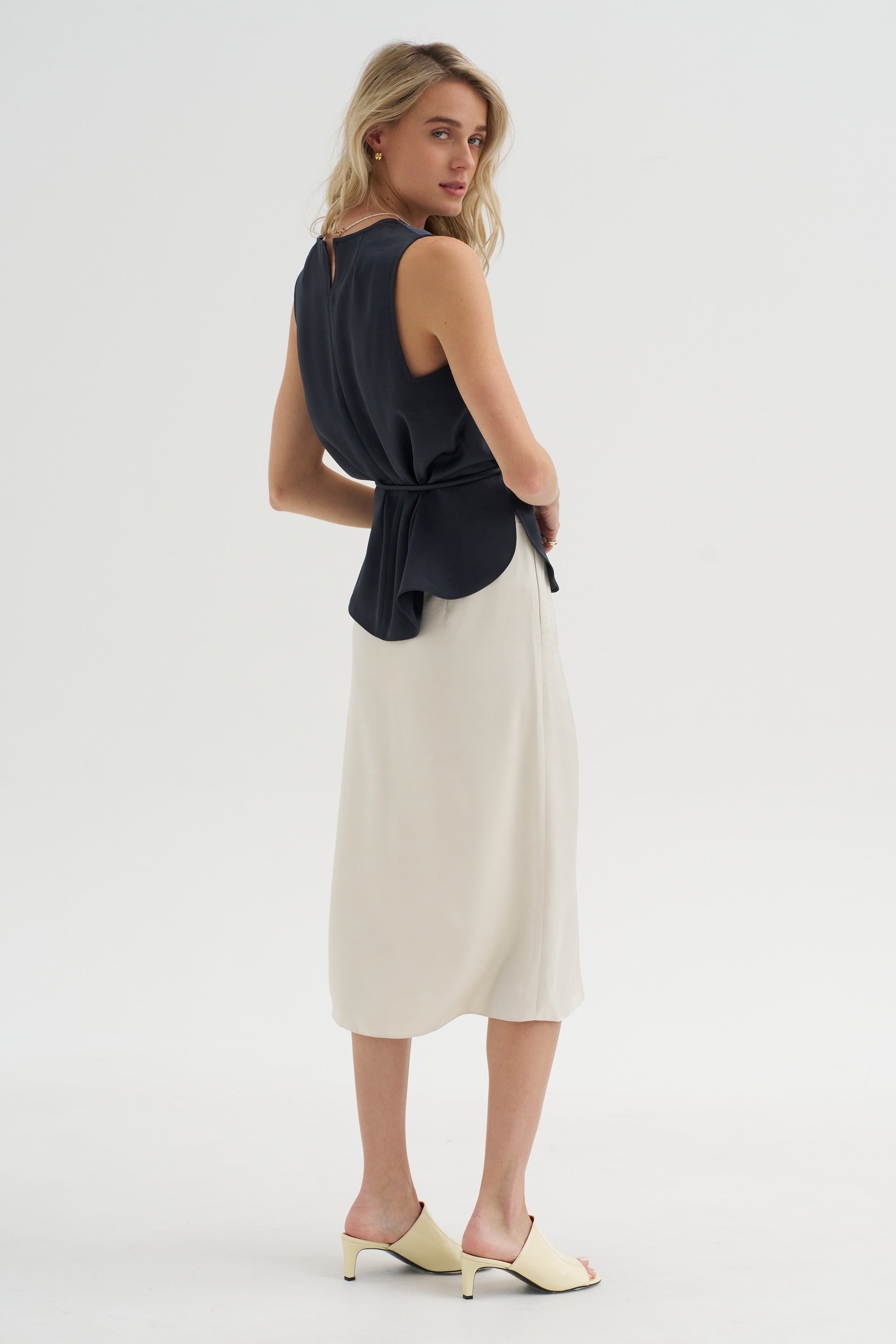 Sleeveless Top, Beetle