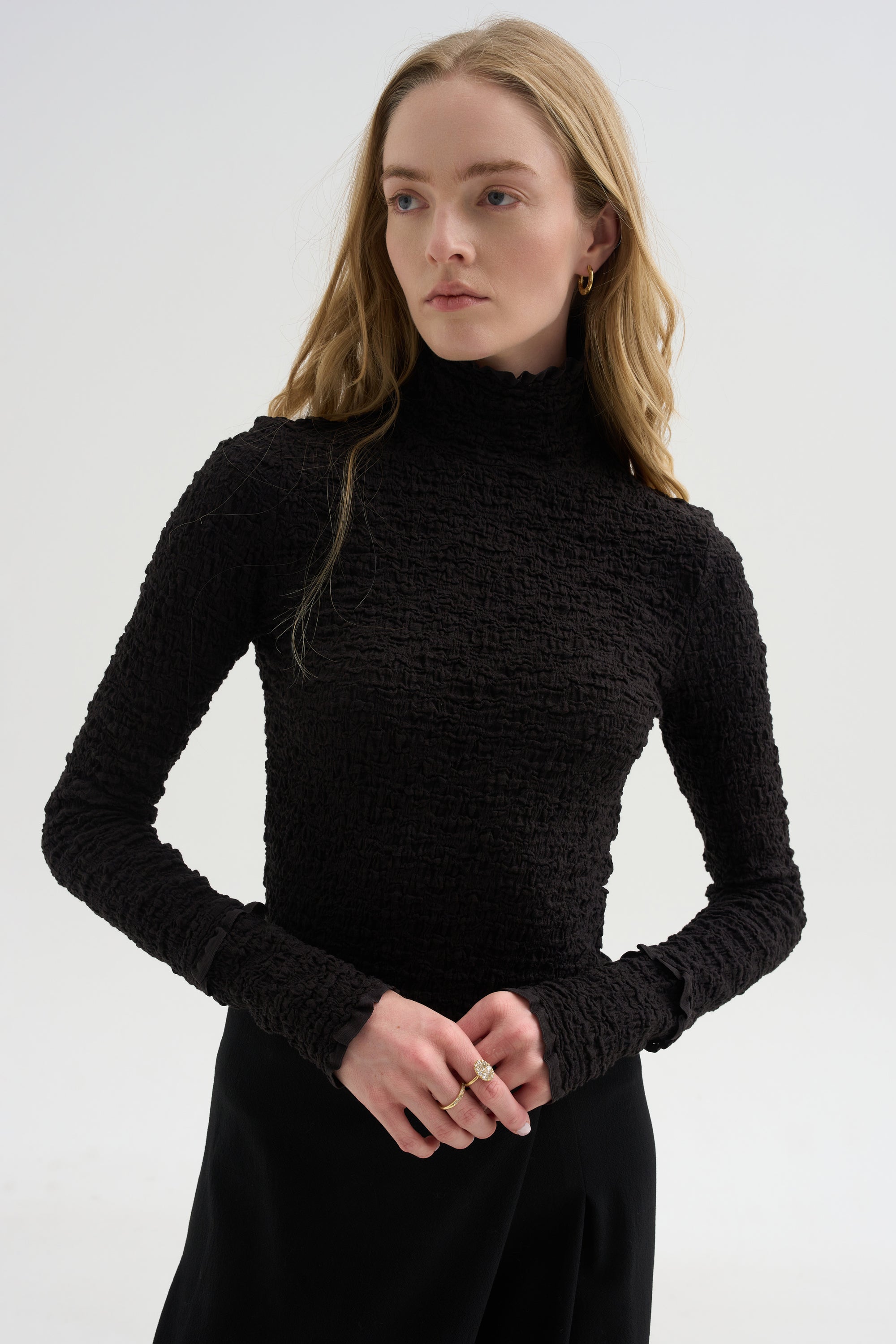 Harriet Top, Black