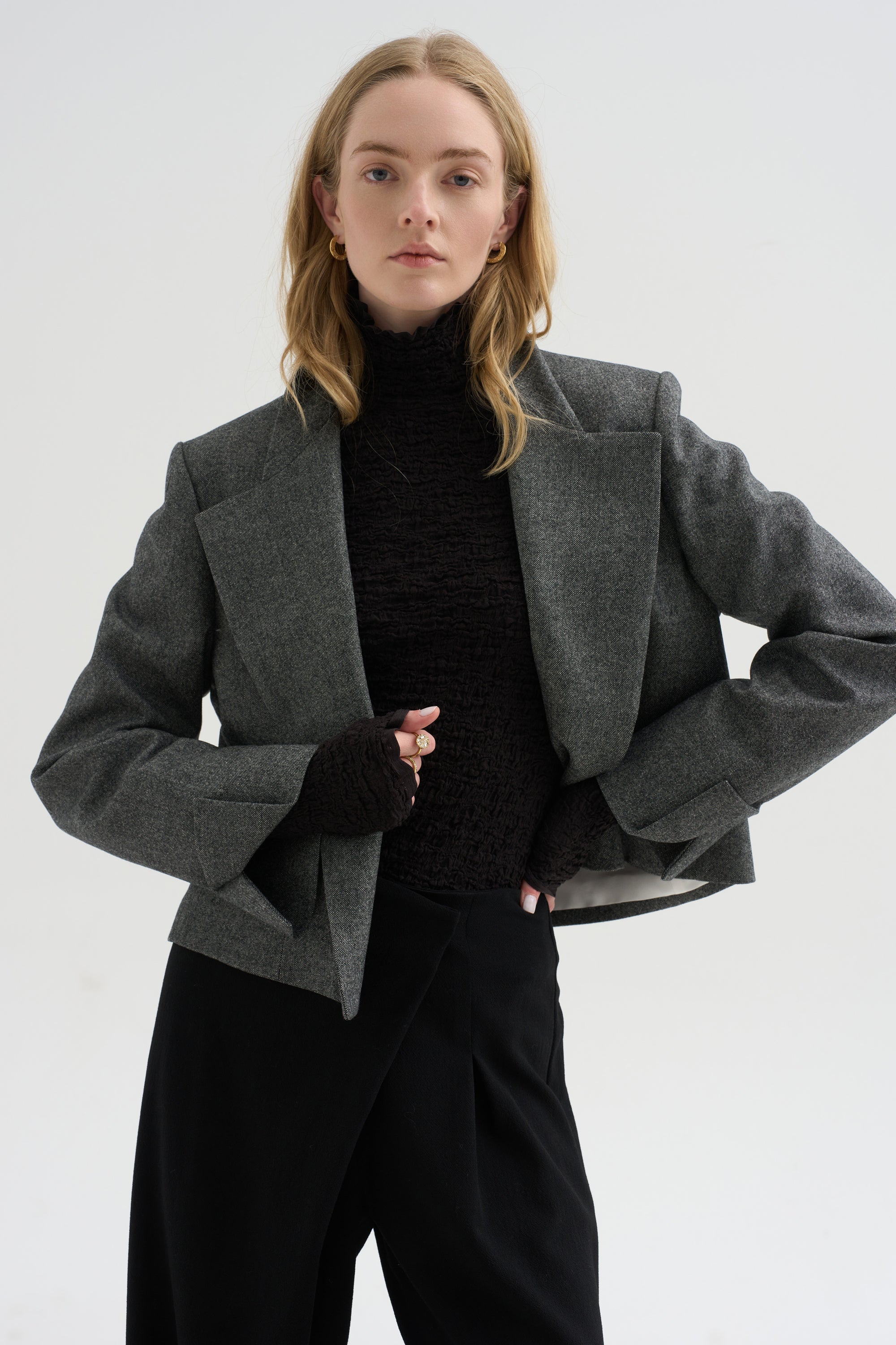 Harriet Top, Black