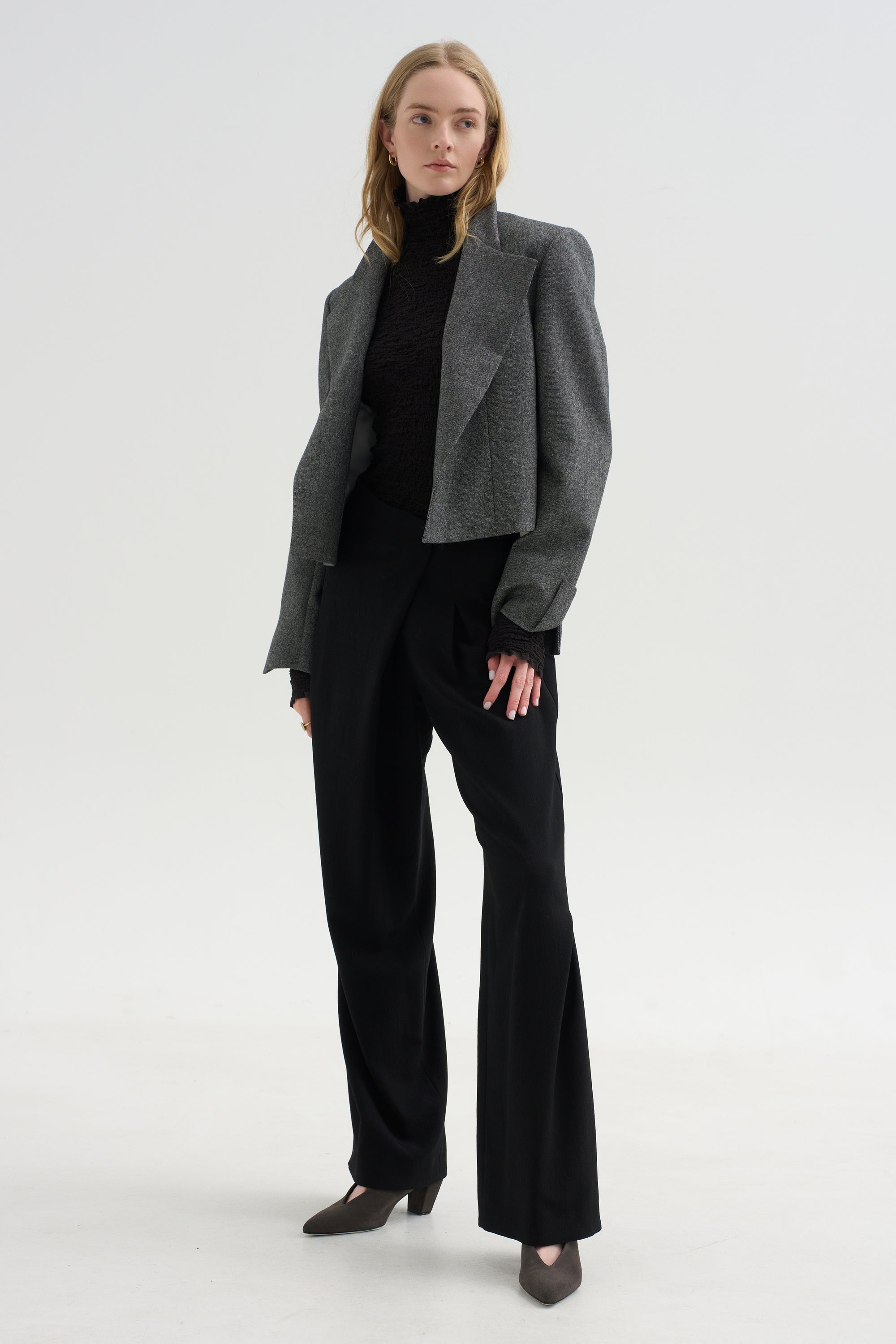 Harriet Top, Black