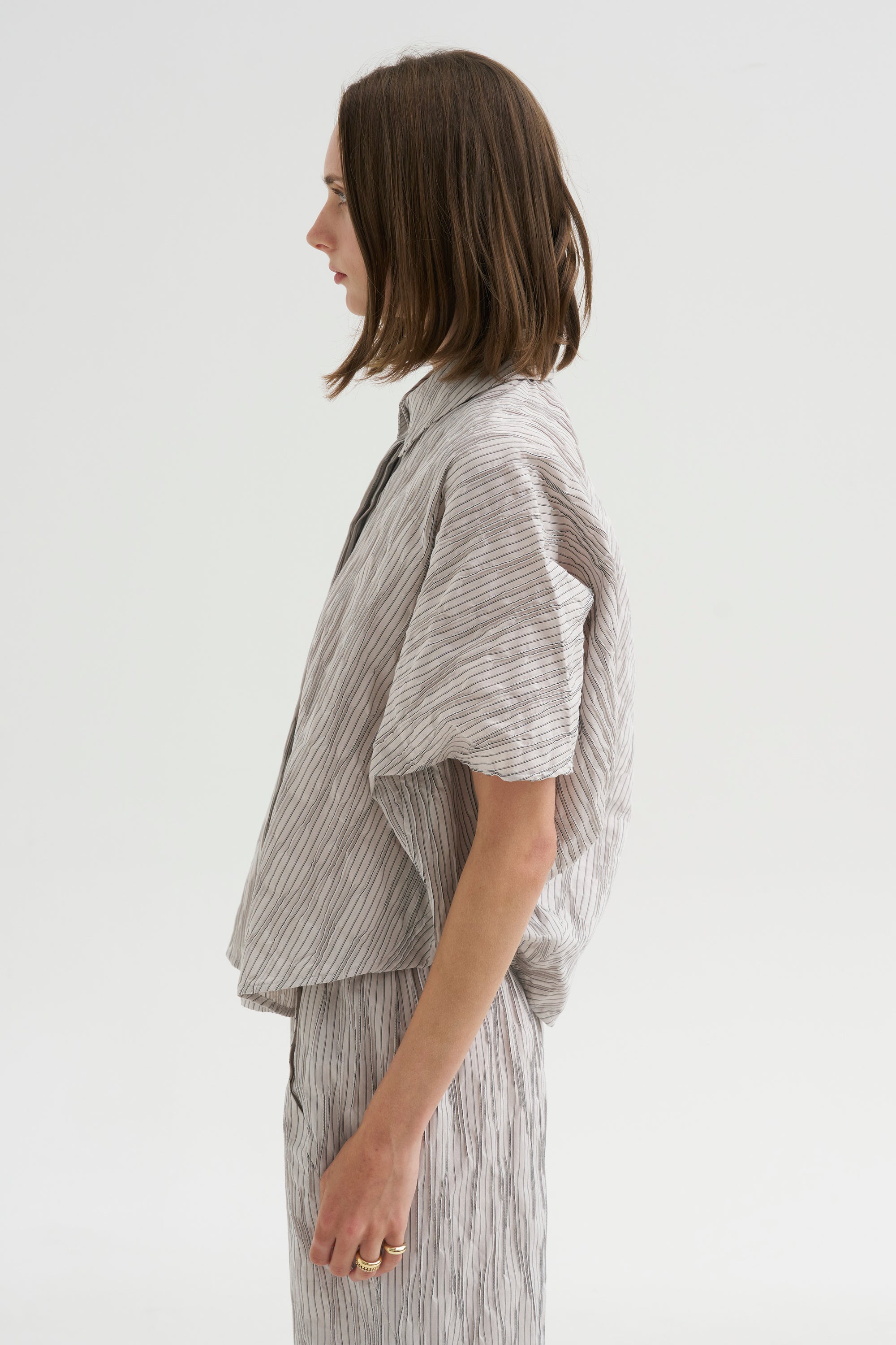 Circle Shirt, Chalk