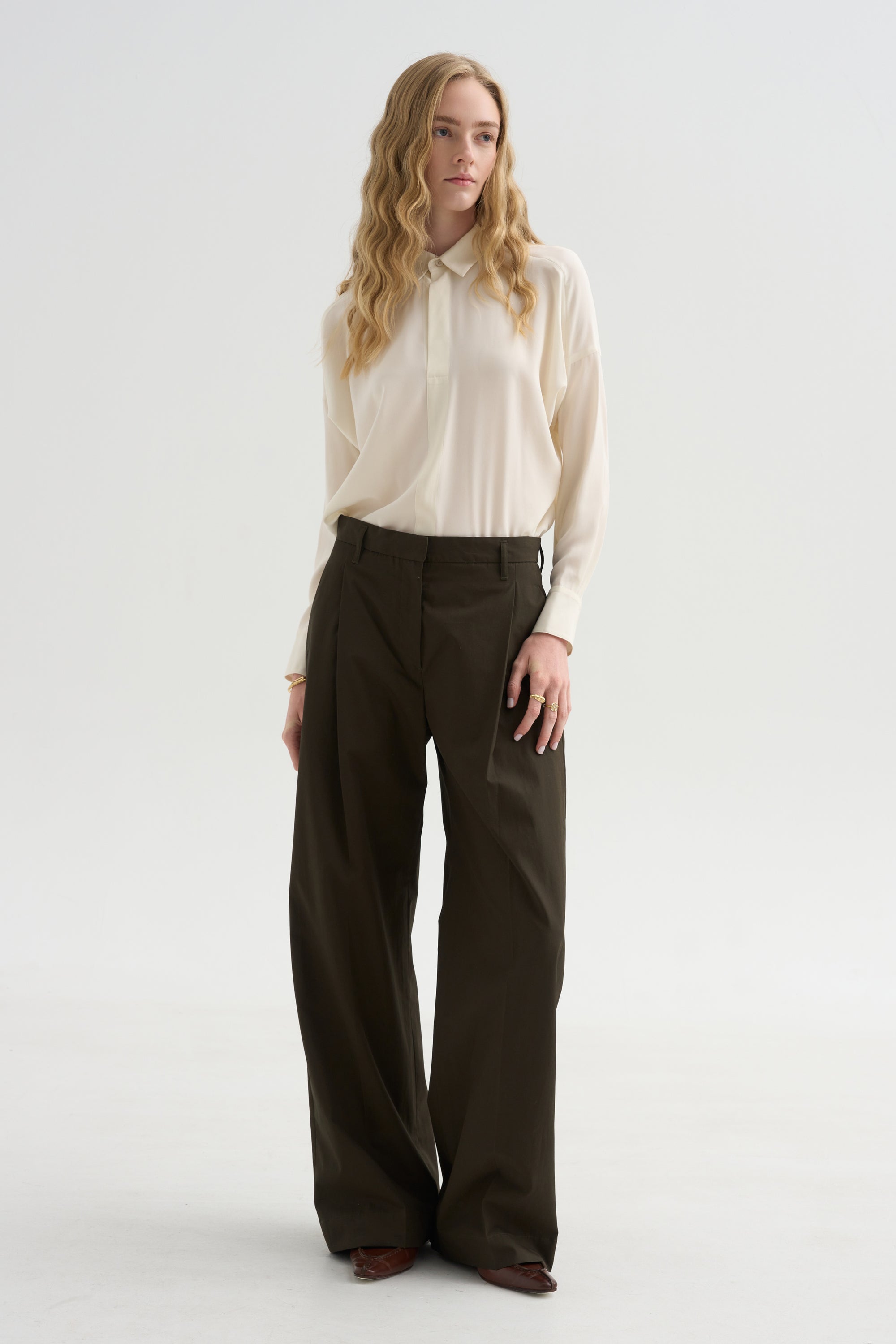 Iza Shirt, White Pepper