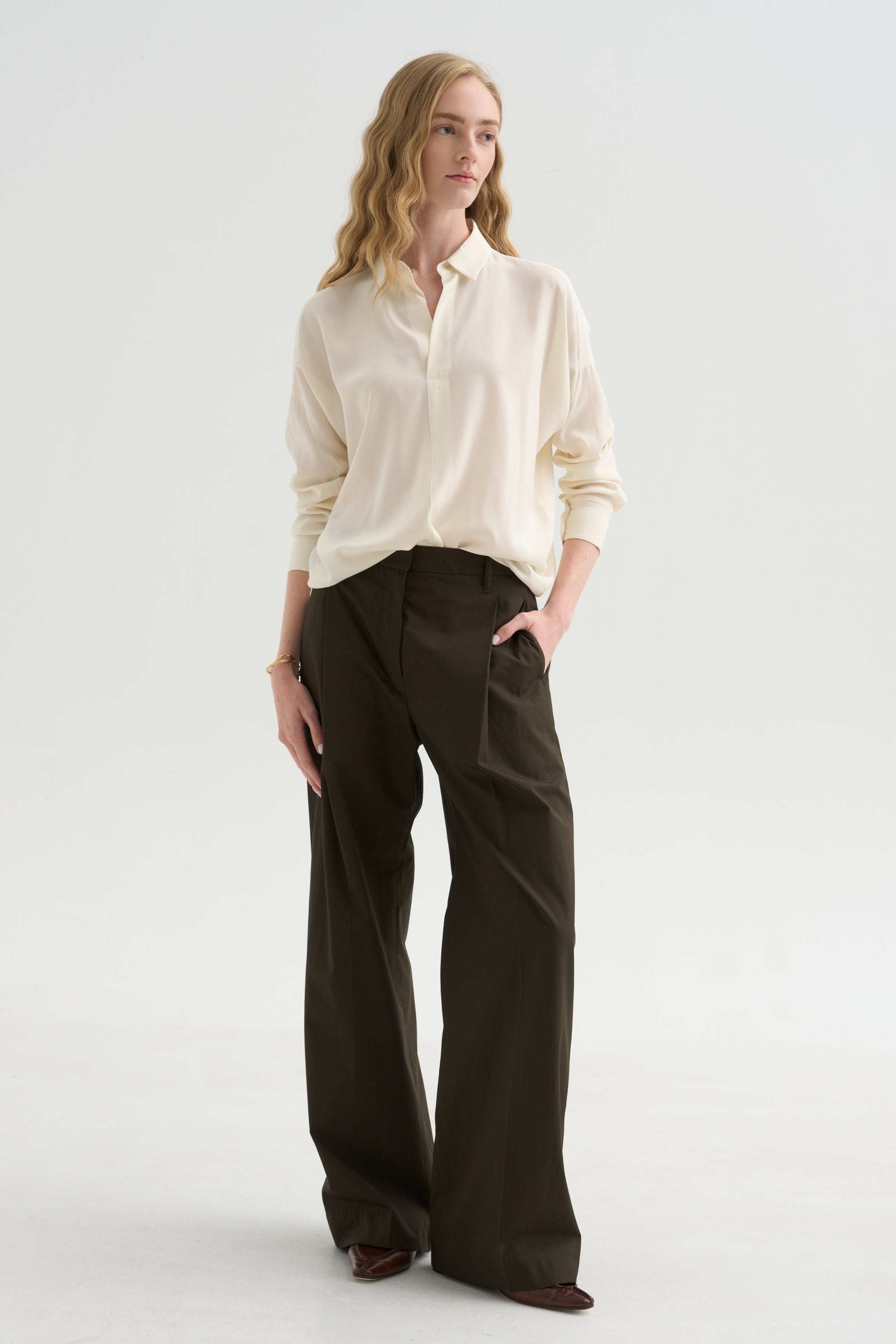 Iza Shirt, White Pepper