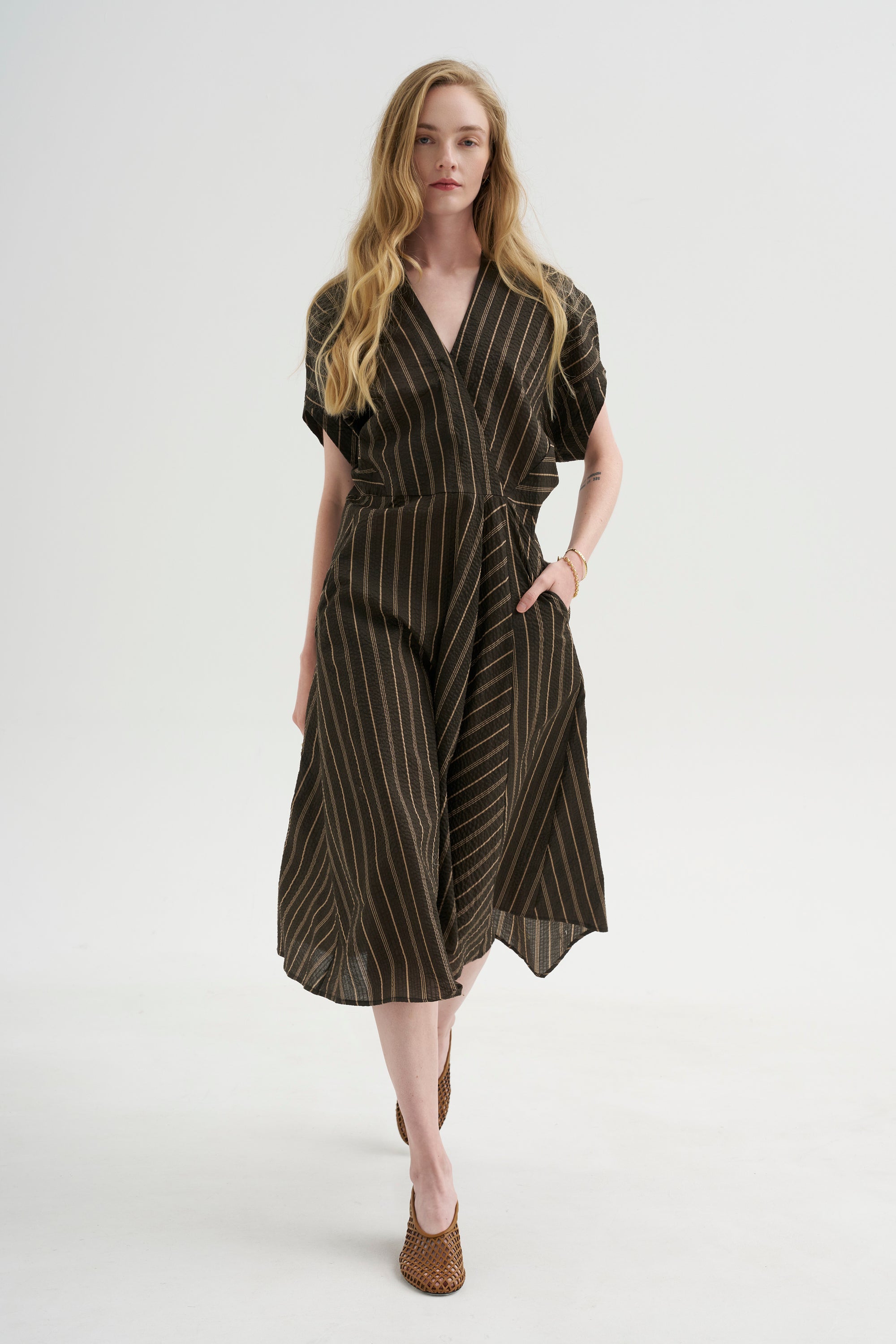 Aki Wave Dress, Brown &amp; Tan