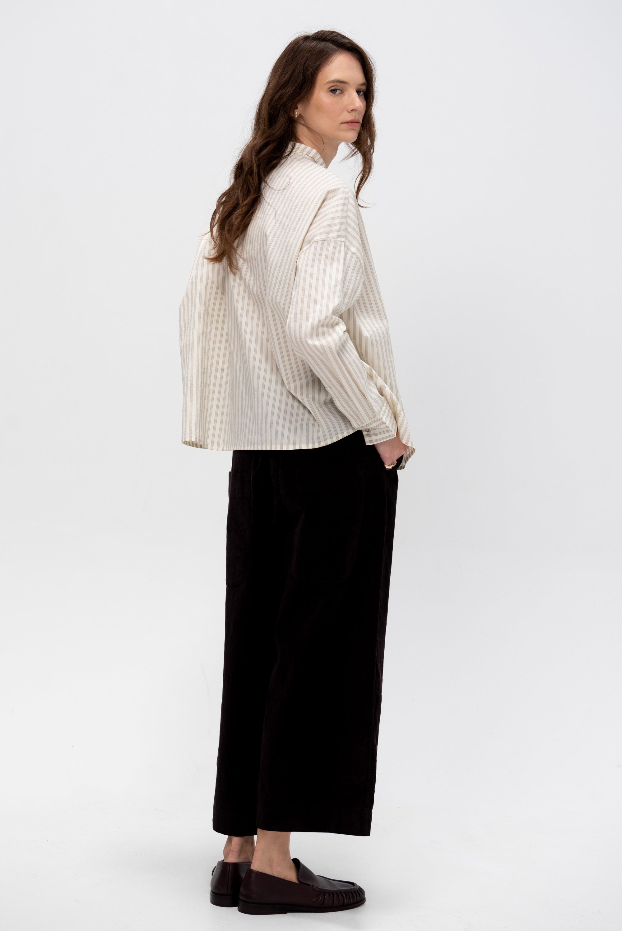 Wide &amp; Short Velvet Trousers