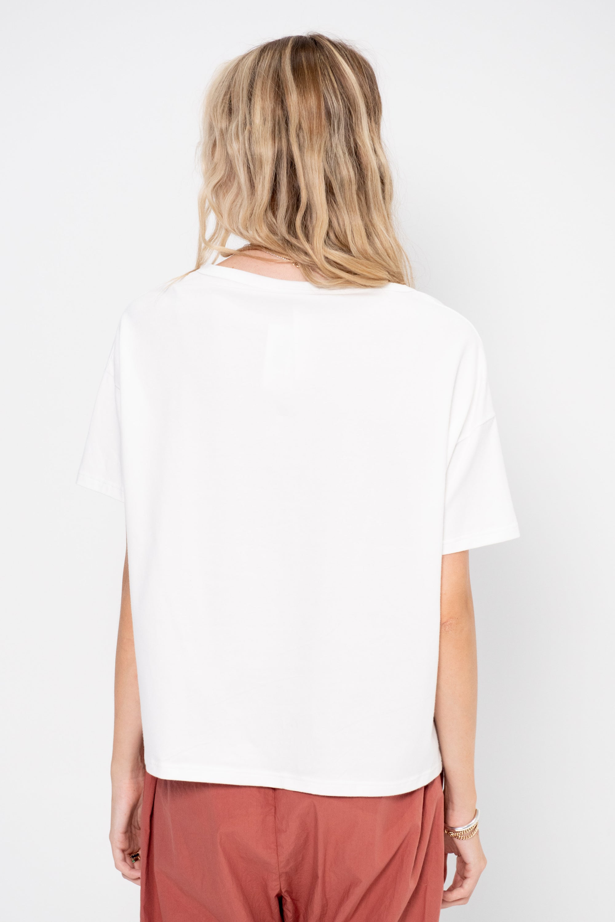 T Shirt Js, Milk