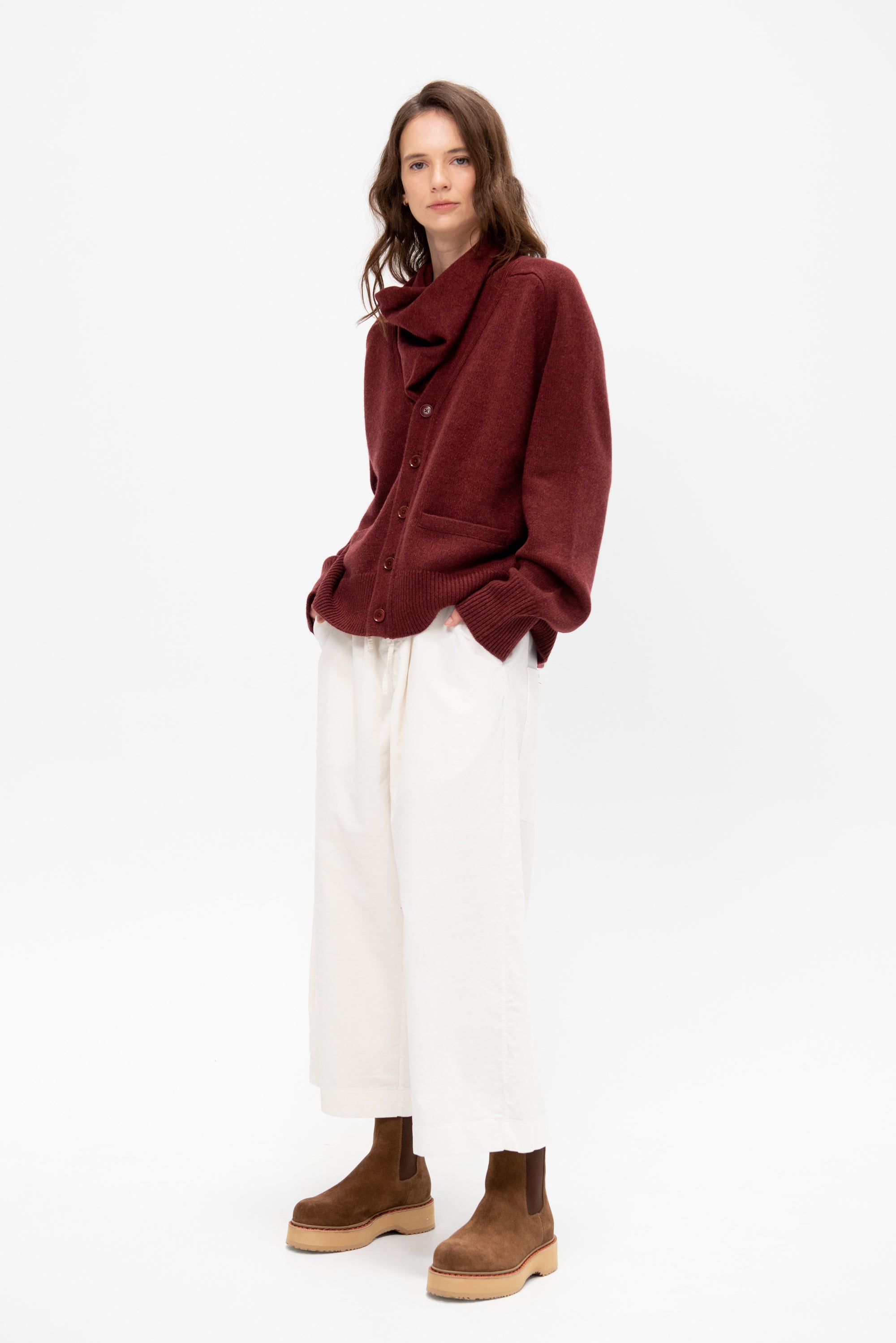Wide &amp; Short Velvet Trousers