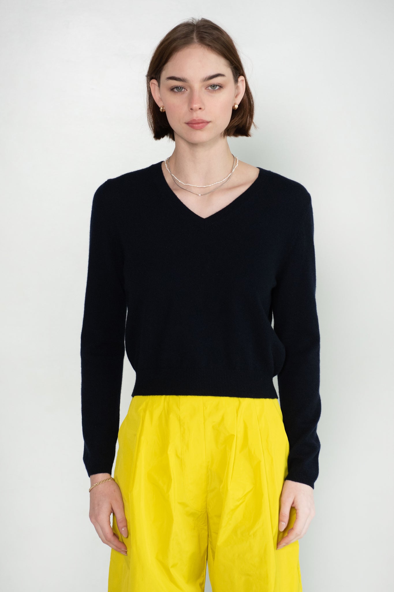 Allude - V-Neck Sweater, Deep Night