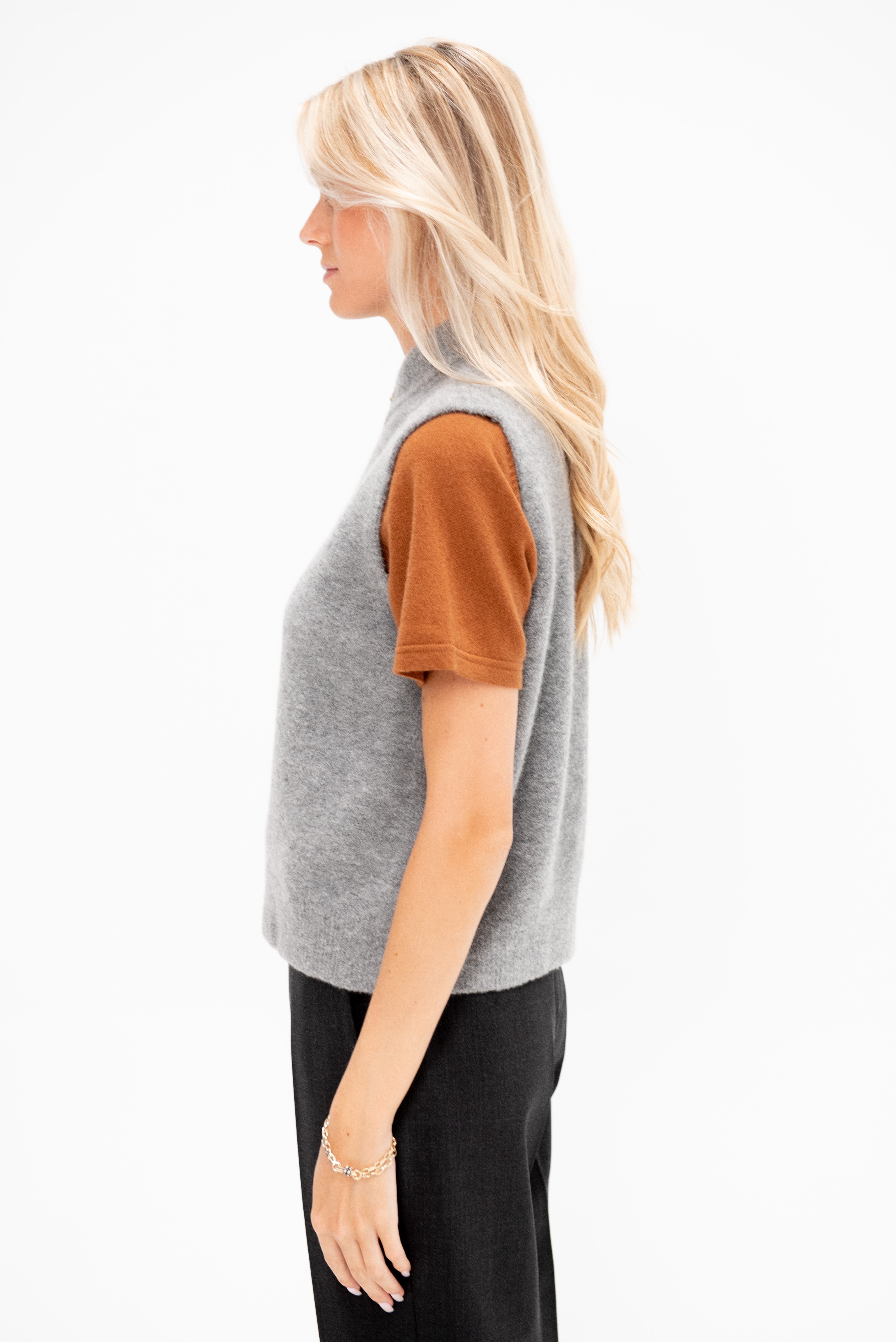 ベスト・ジレ PESERICO FW24 Cable zip vest in alpaca wool (S99647F05 A03) Womens zip sheepskin vest |El Boyero