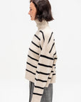 Ari Cropped Turtle, Cream & Black Stripe