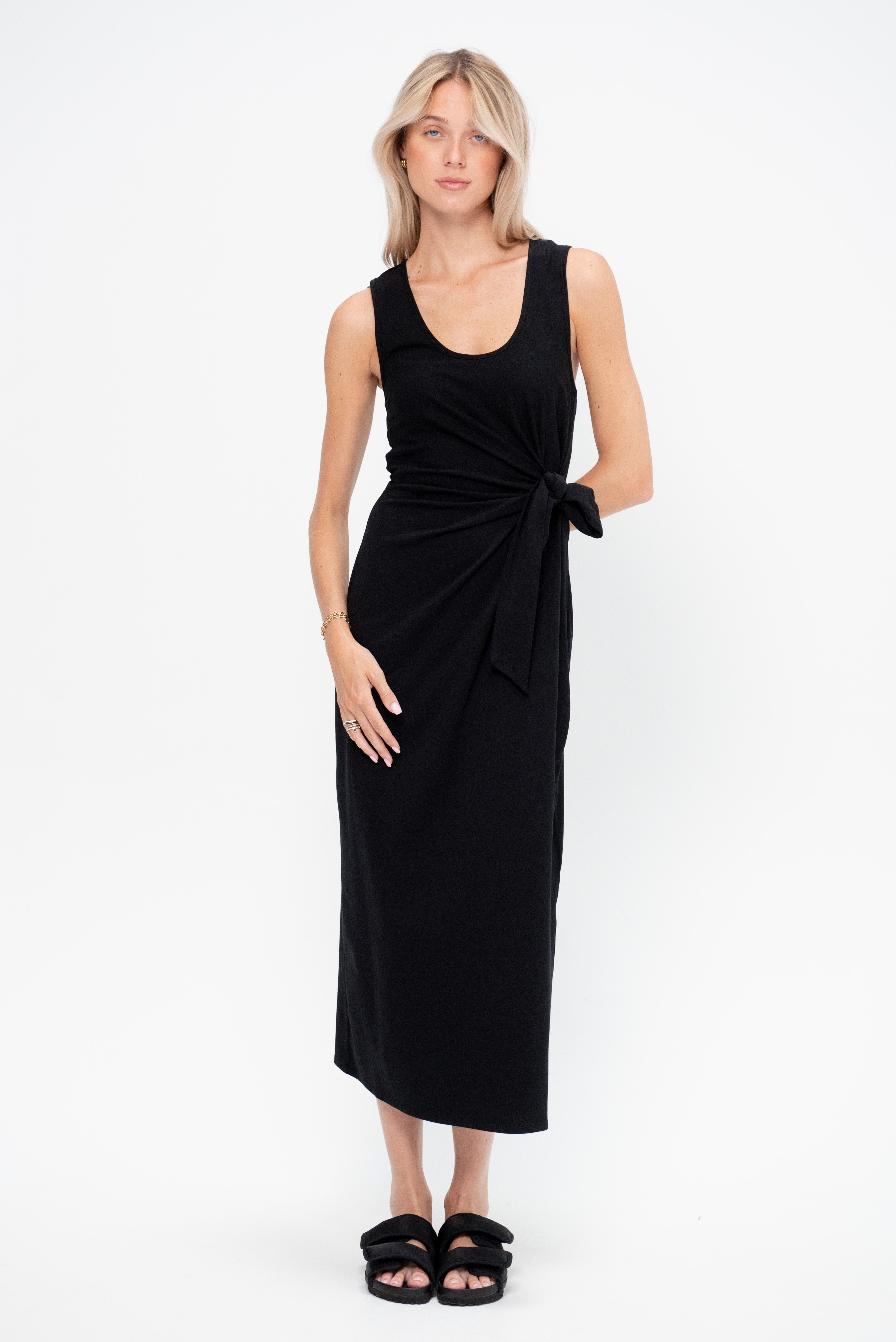 APIECE APART Collection | Kick Pleat