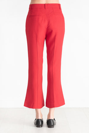 Pin by Marcela Montaño on moda | Bell bottom jeans outfit, Red flare pants  outfit, Flare outfit