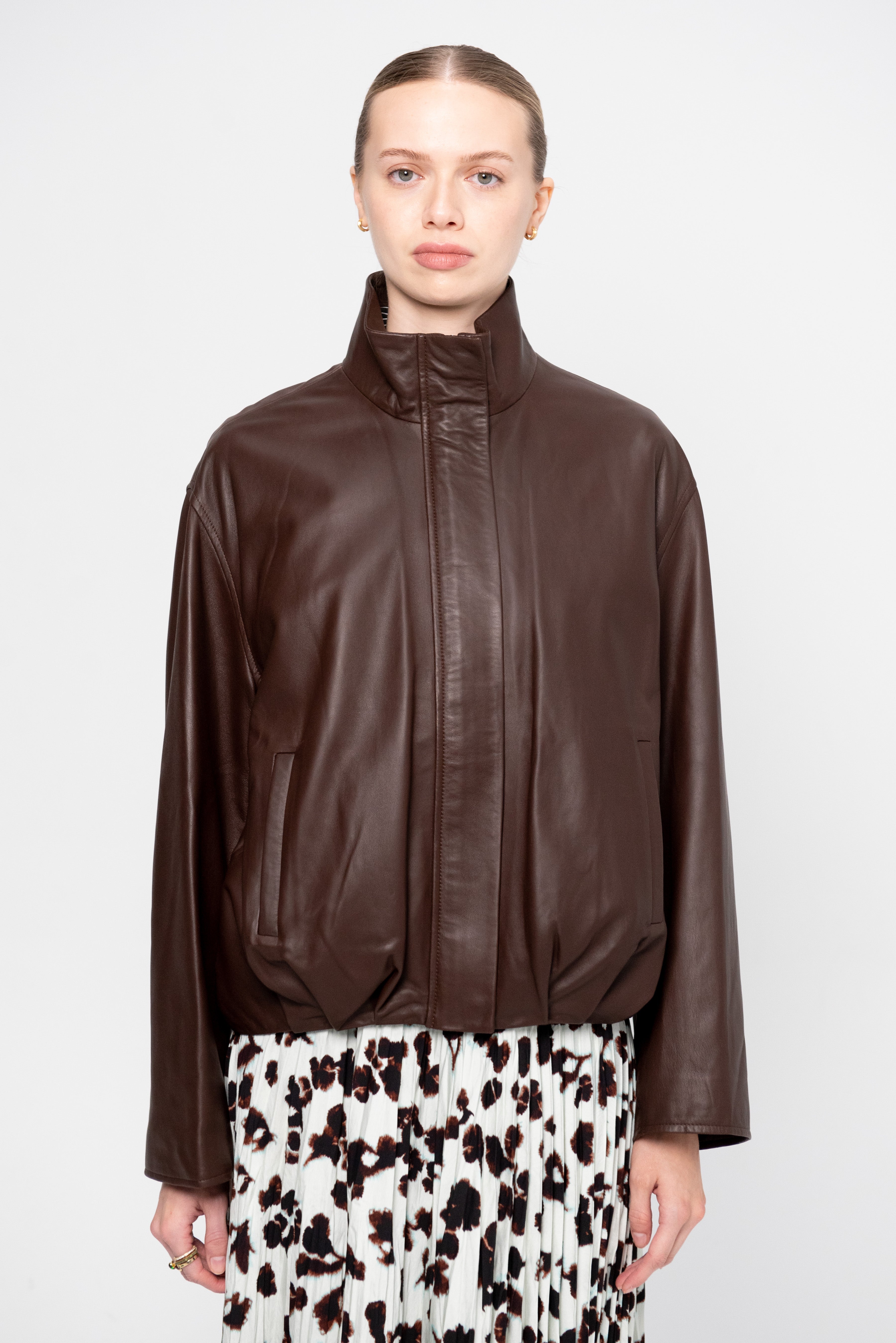 Arma Dahila - Leather Jacket, Marrone – Kick Pleat