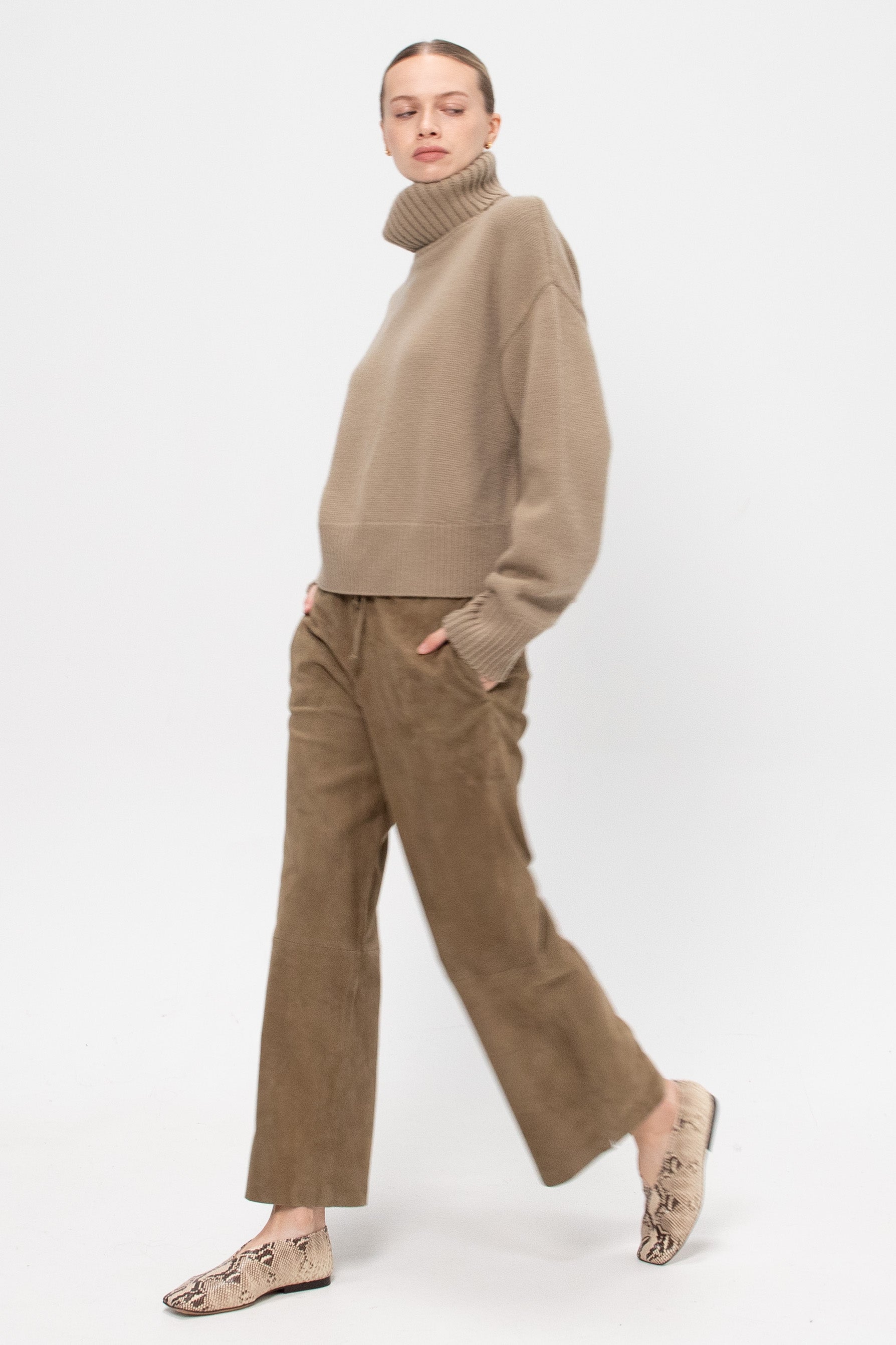 Blaire - Suede Trousers, Olive