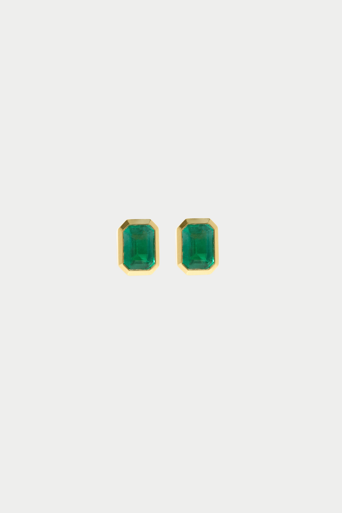 AZLEE - Rich Small Studs, Emerald