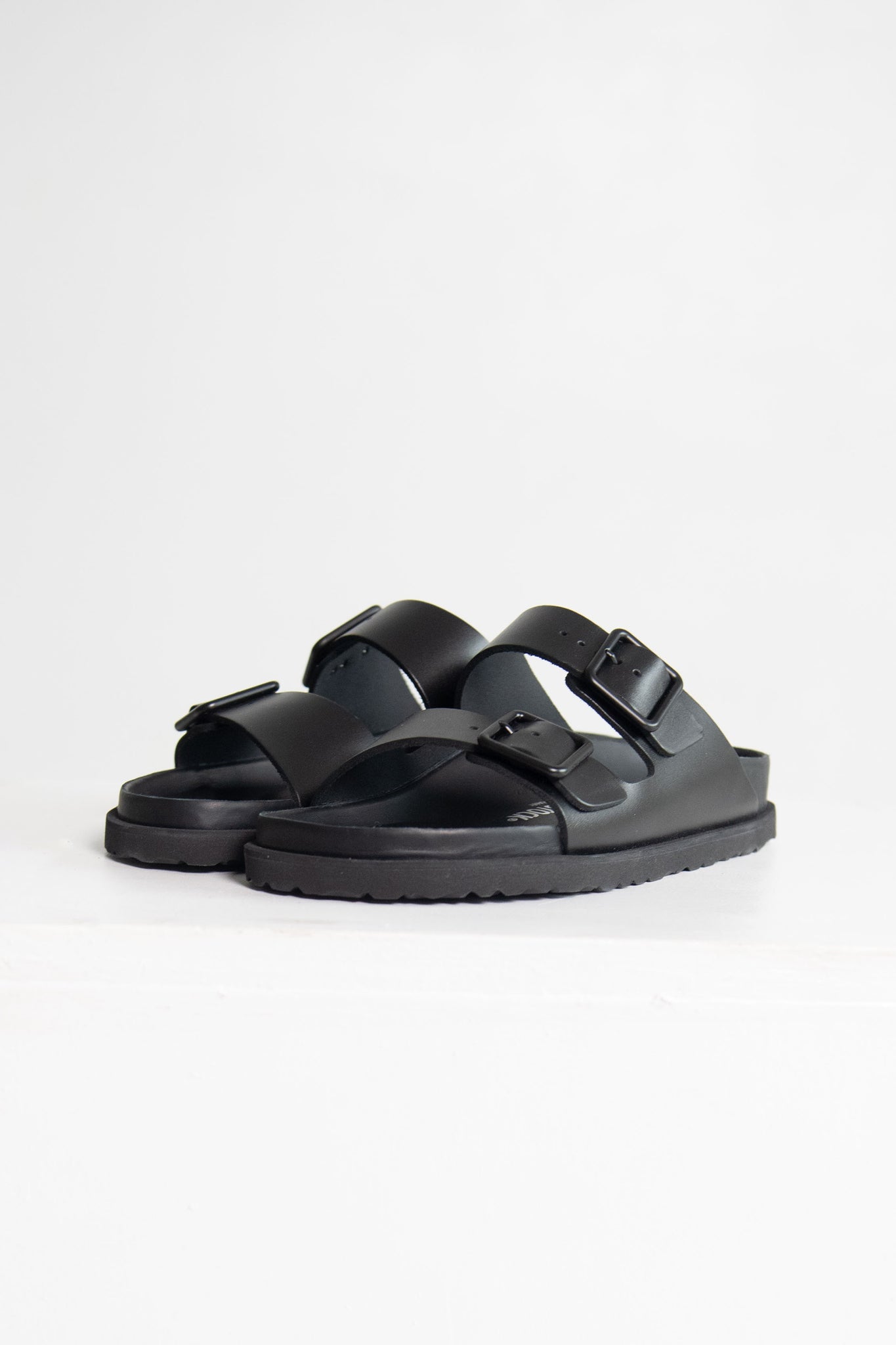 BIRKENSTOCK 1774 - Arizona Smooth Leather, Black