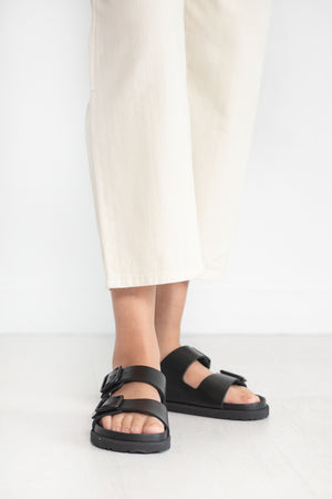 BIRKENSTOCK 1774 - Arizona Smooth Leather, Black